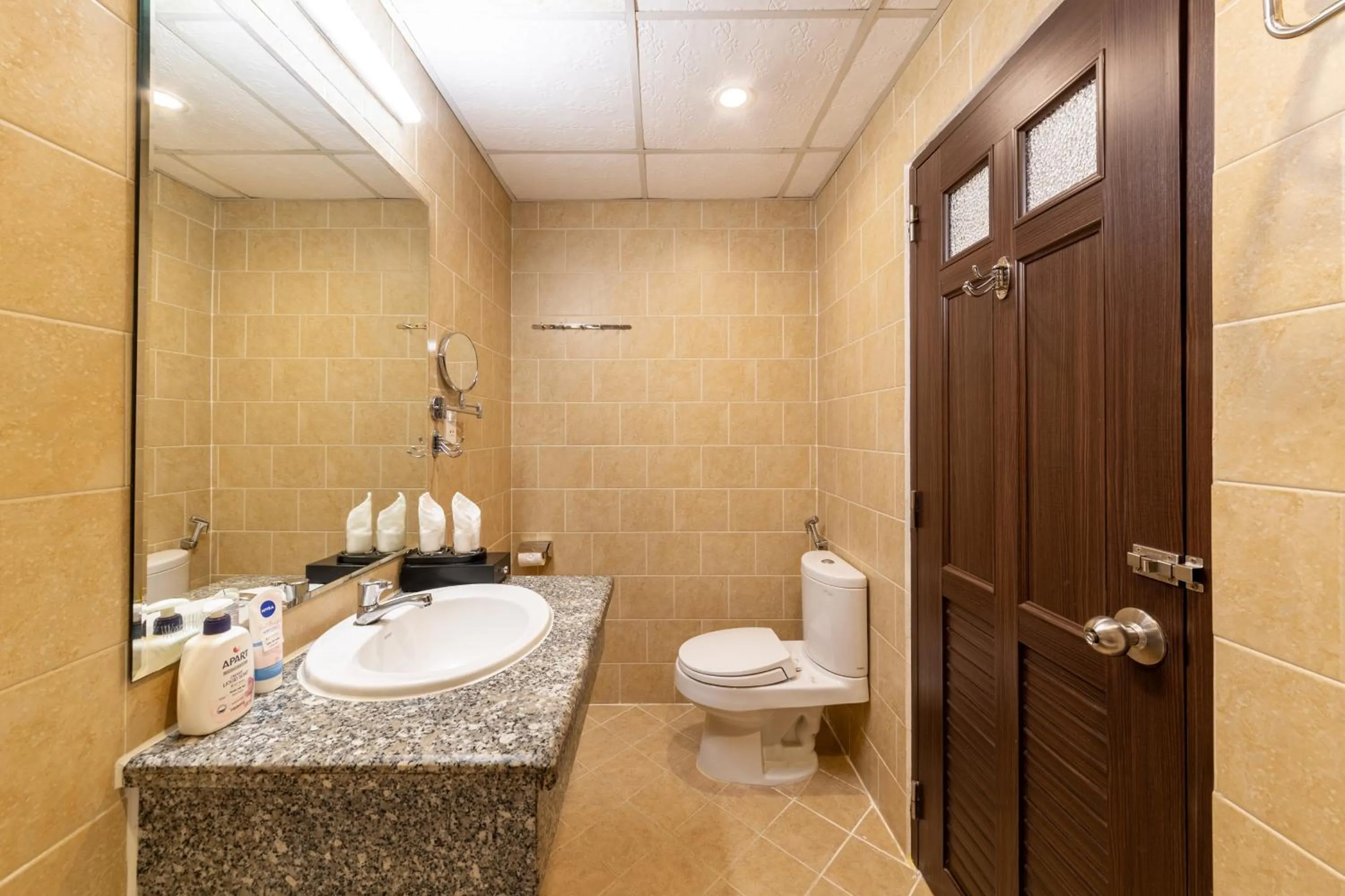 Shower in A25 Hotel - 29 Bùi Thị Xuân