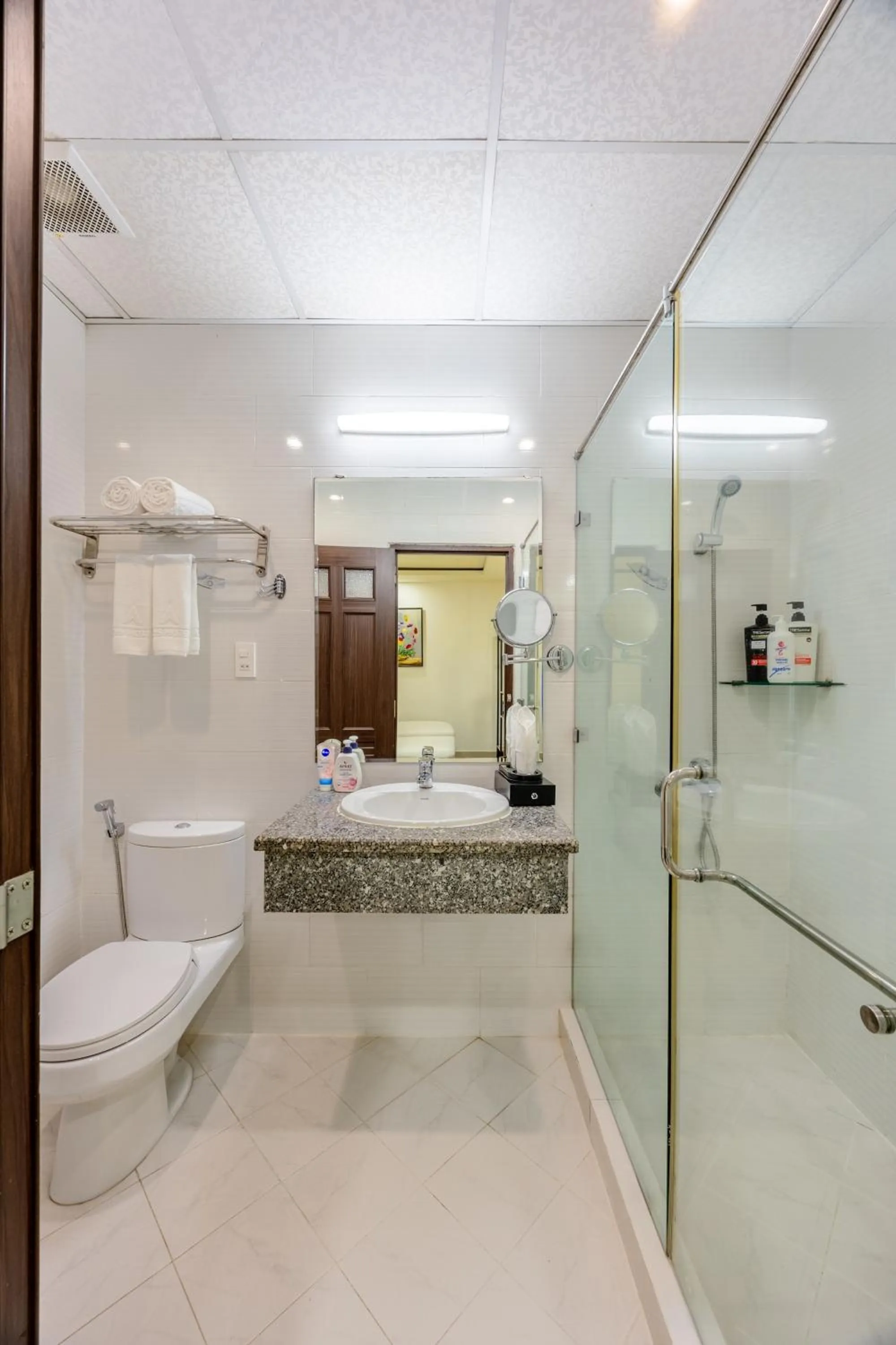 Shower in A25 Hotel - 29 Bùi Thị Xuân