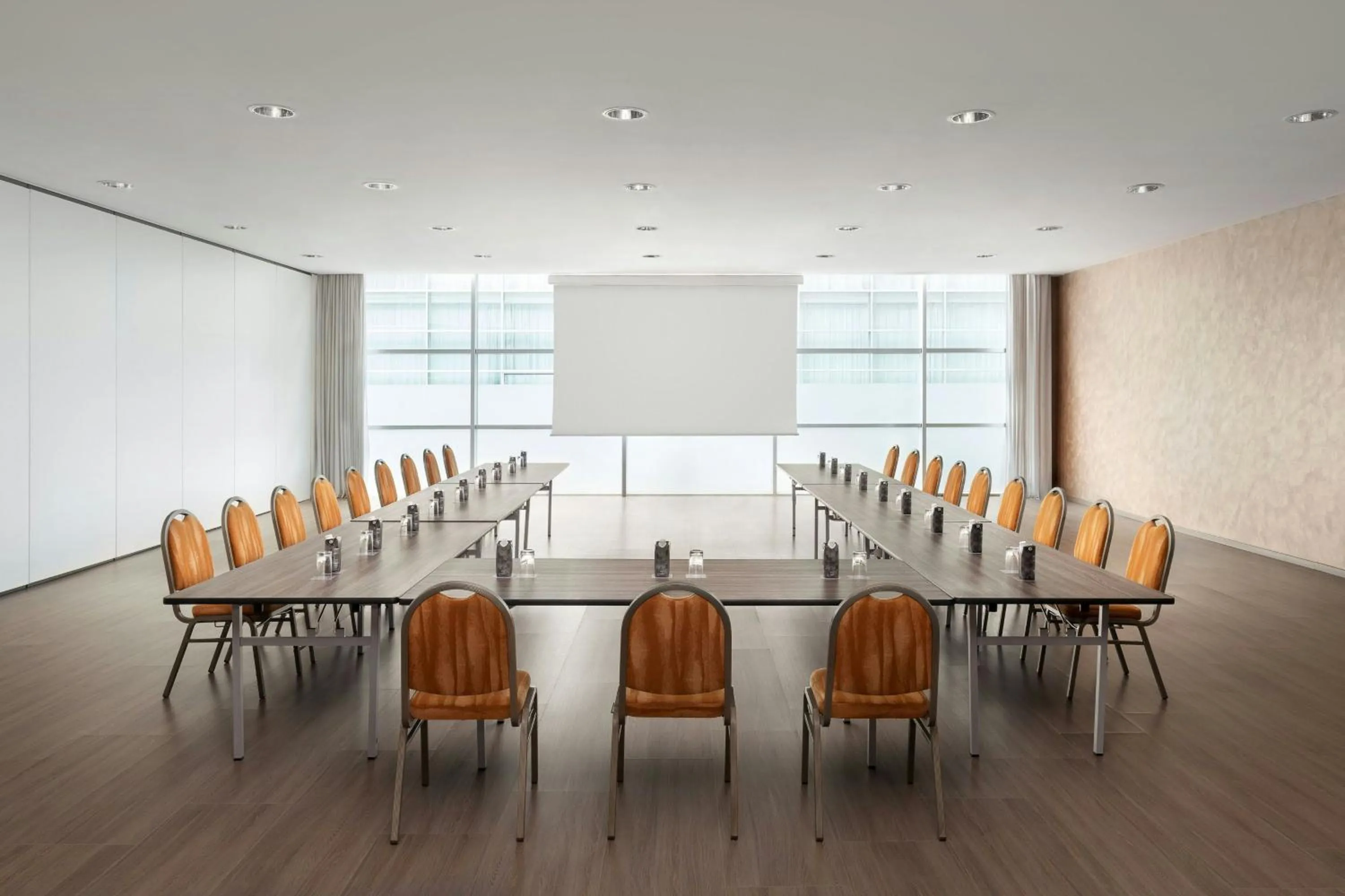 Meeting/conference room in Sheraton Milan Malpensa Airport Hotel & Conference Centre