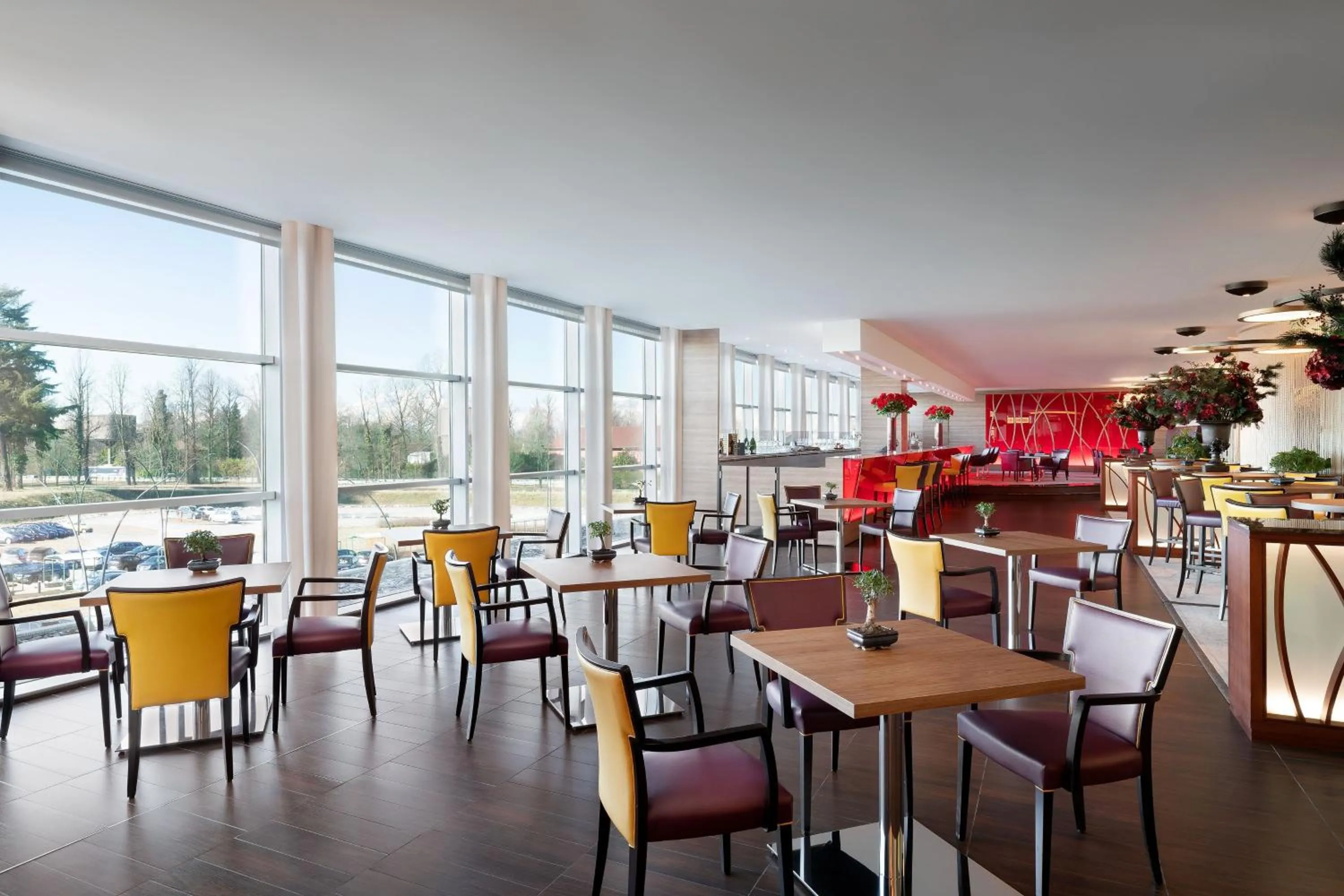 Lounge or bar in Sheraton Milan Malpensa Airport Hotel & Conference Centre
