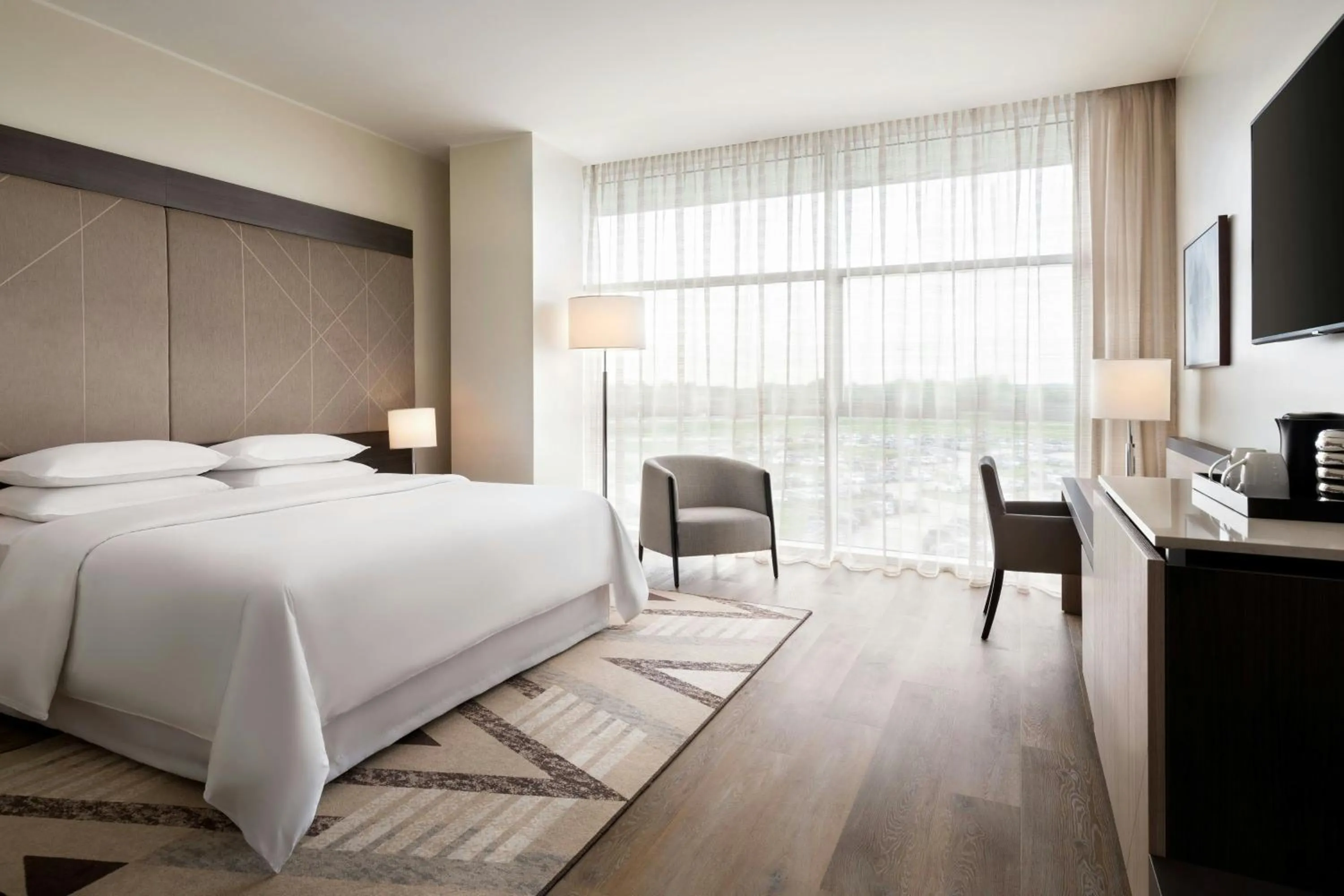 Executive Club, Club lounge access - King Room  in Sheraton Milan Malpensa Airport Hotel & Conference Centre