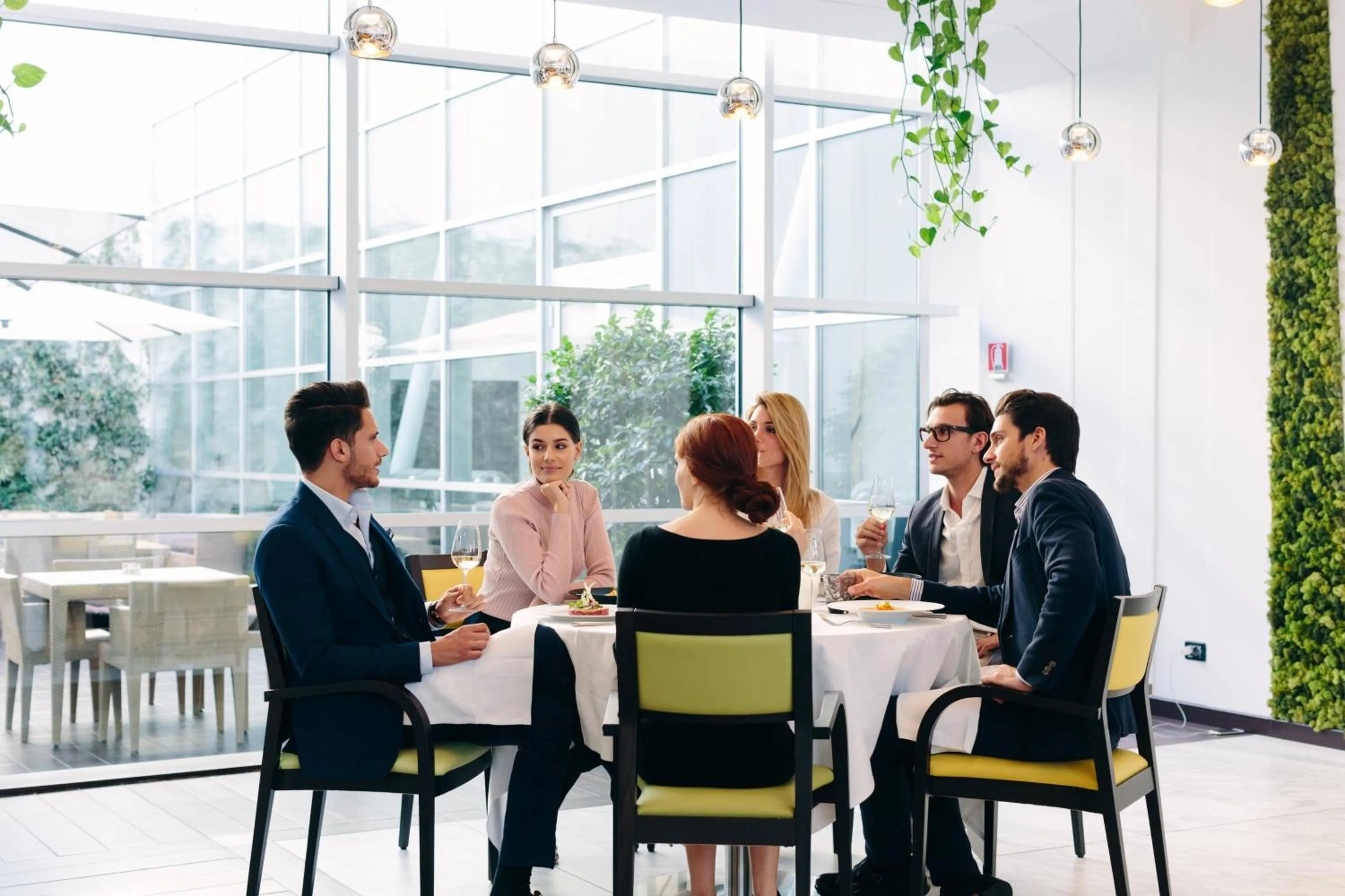 Restaurant/places to eat in Sheraton Milan Malpensa Airport Hotel & Conference Centre