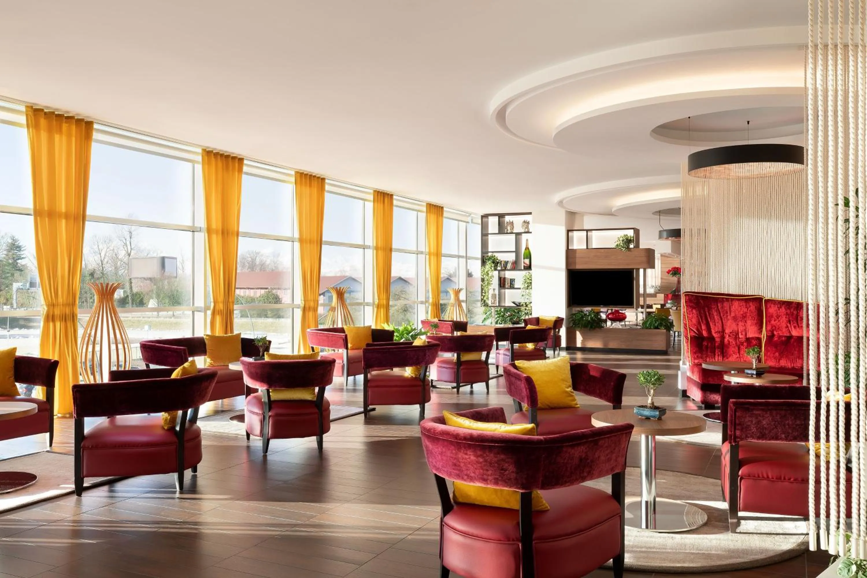 Lounge or bar in Sheraton Milan Malpensa Airport Hotel & Conference Centre