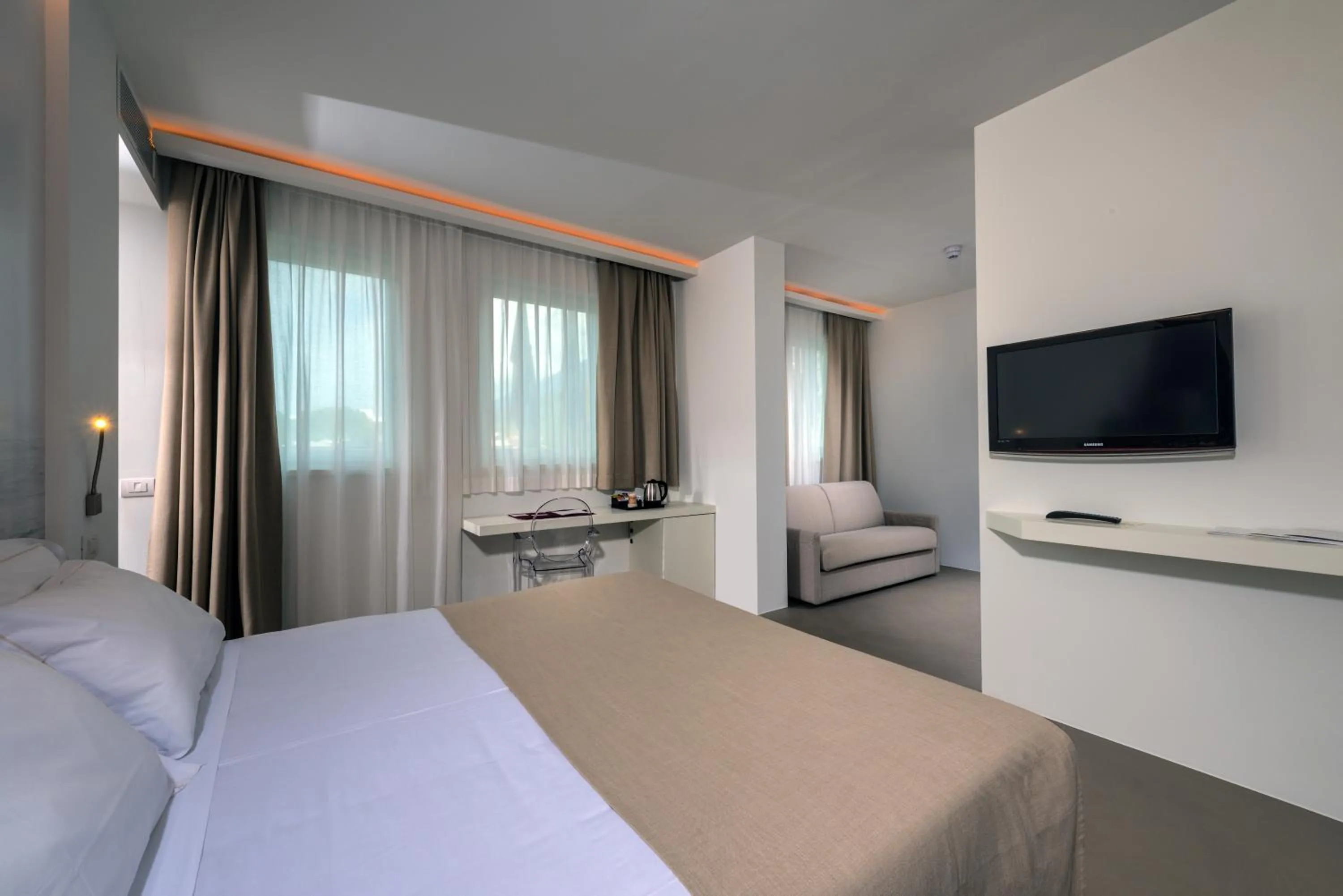 Bedroom, Bed in Du Lac Et Du Parc Grand Resort