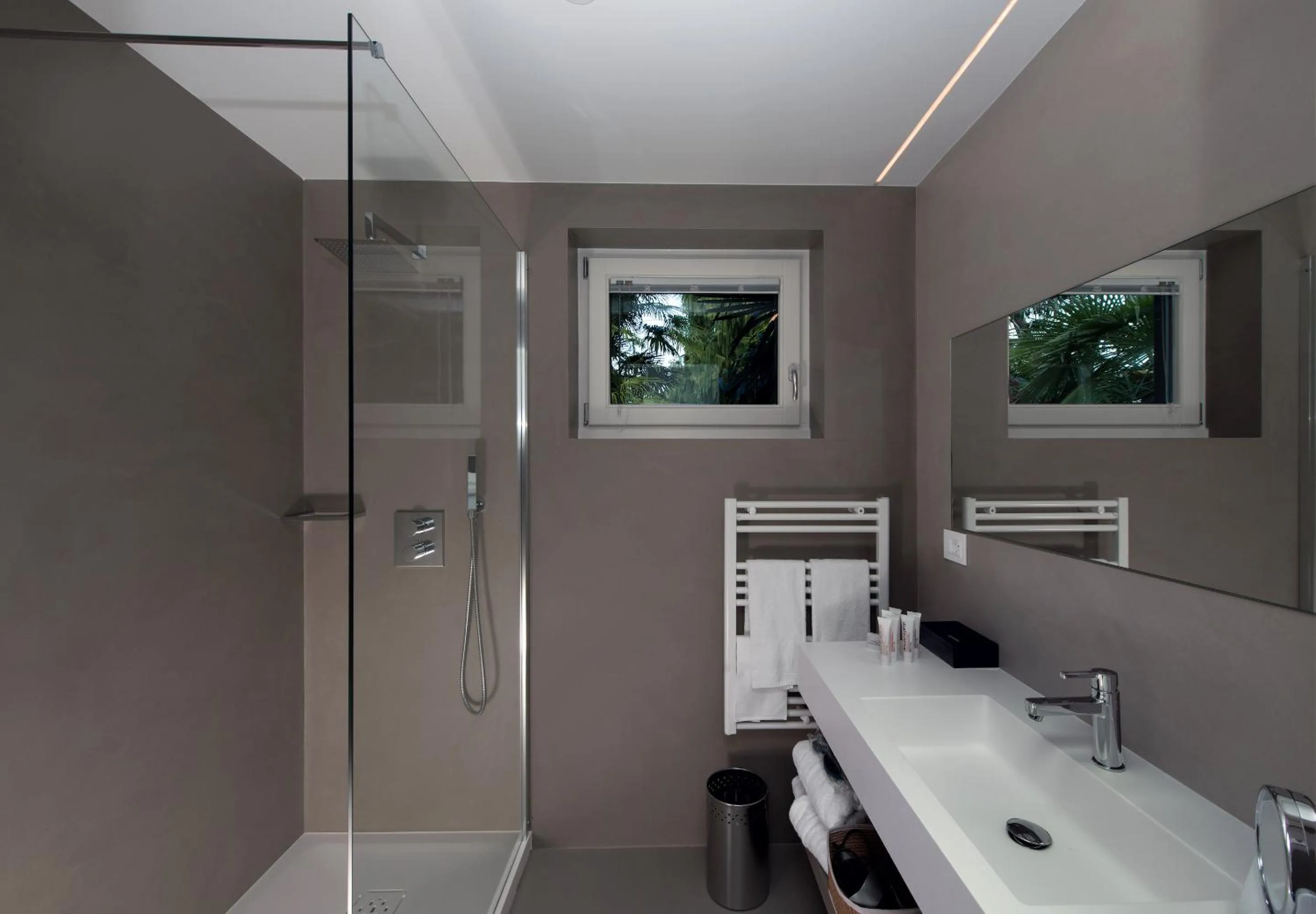 Bathroom in Du Lac Et Du Parc Grand Resort