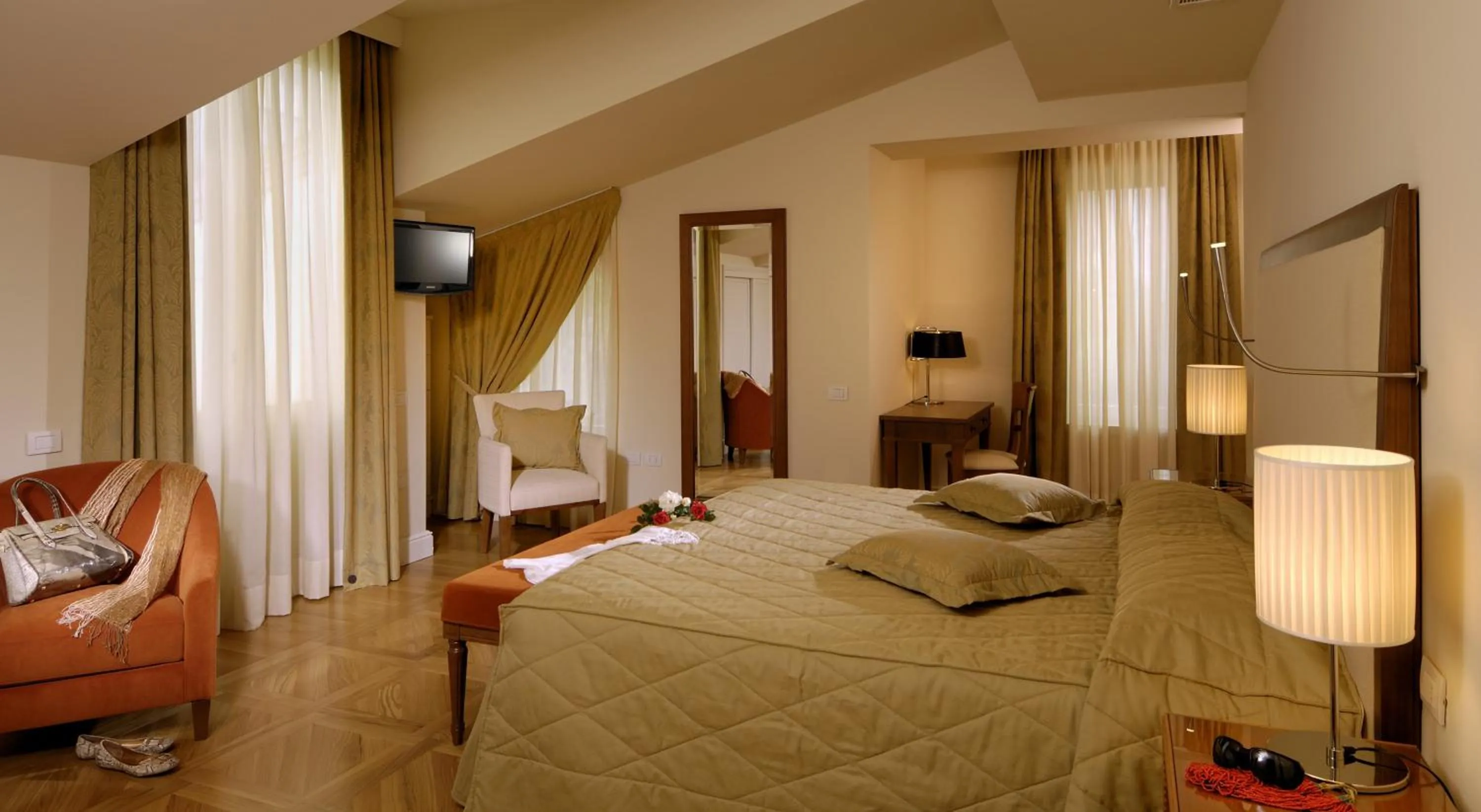 Bed in Du Lac Et Du Parc Grand Resort