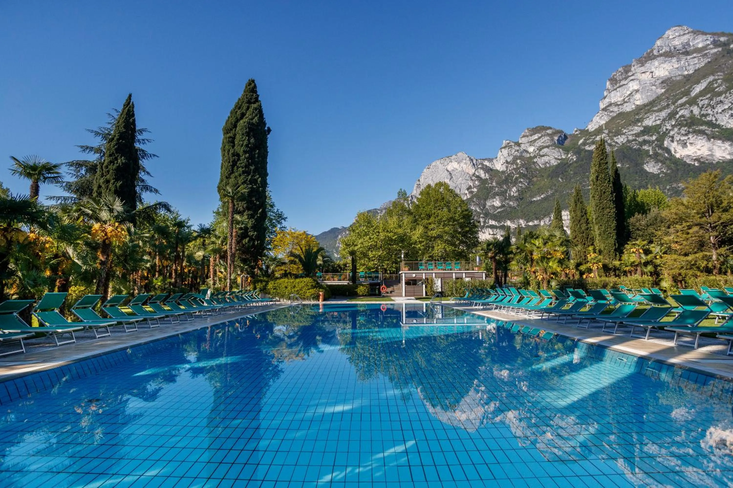 Swimming pool in Du Lac Et Du Parc Grand Resort