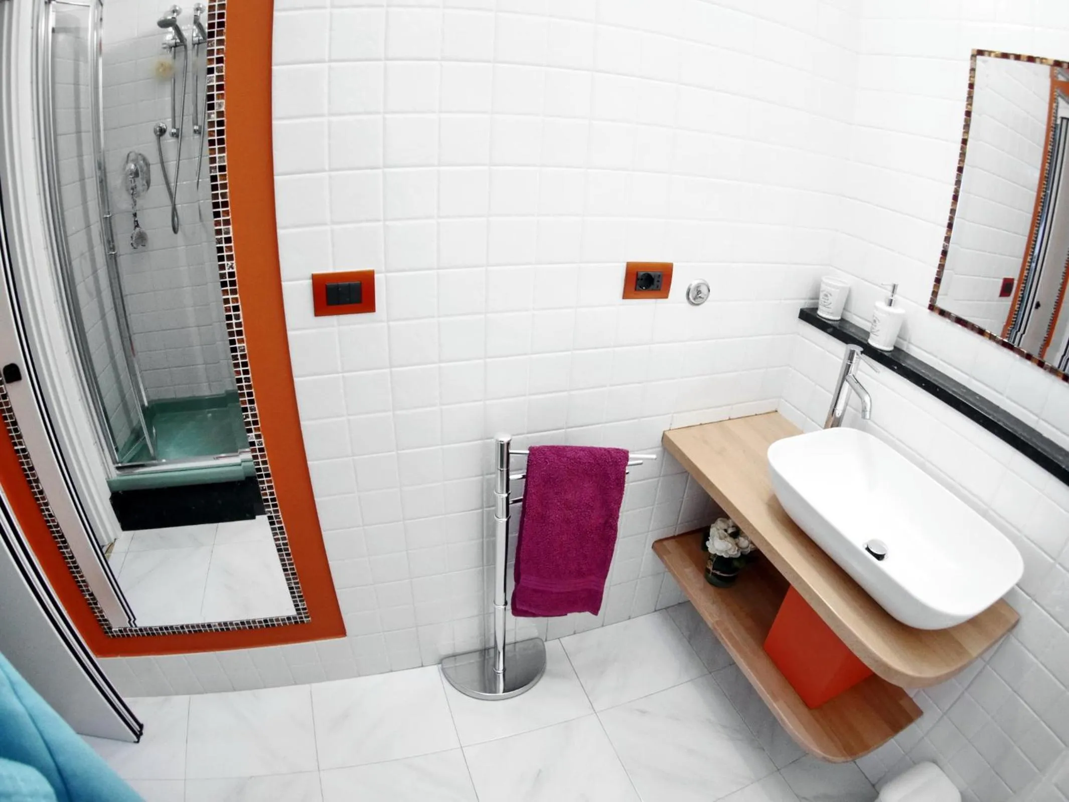 Bathroom in I Love Art