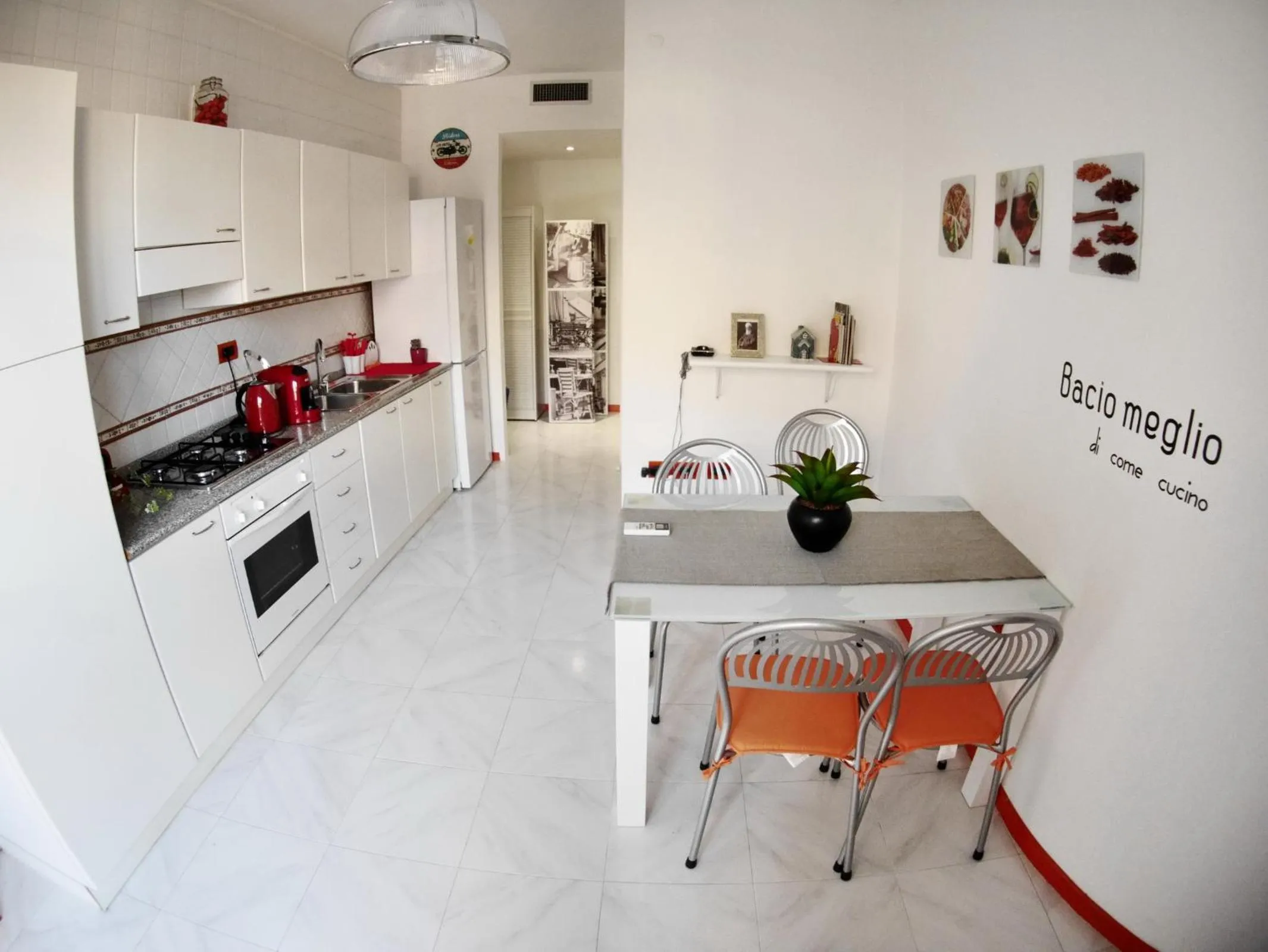 Communal lounge/ TV room in I Love Art