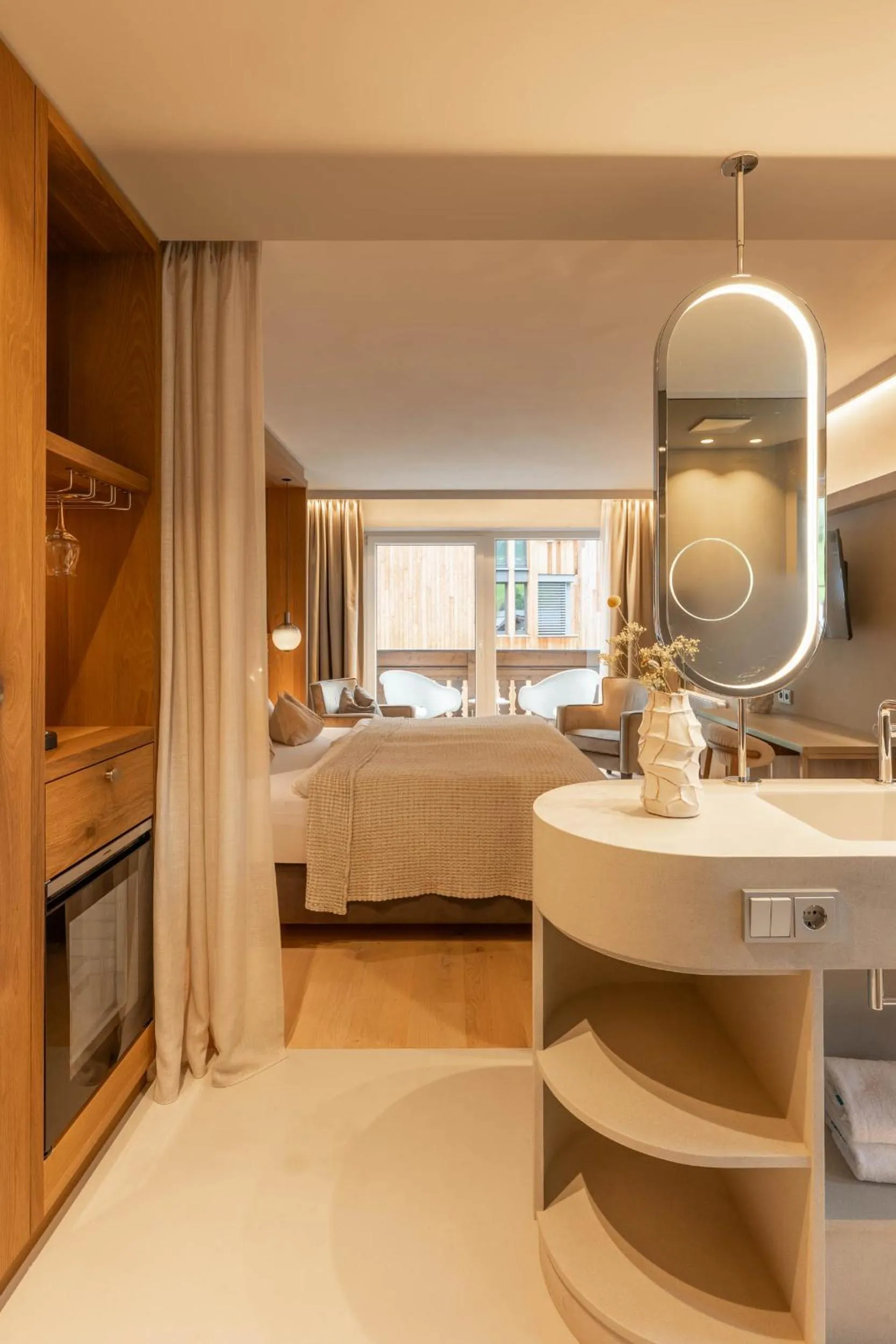 Bathroom, Bed in Premium Activehotel Bergkönig