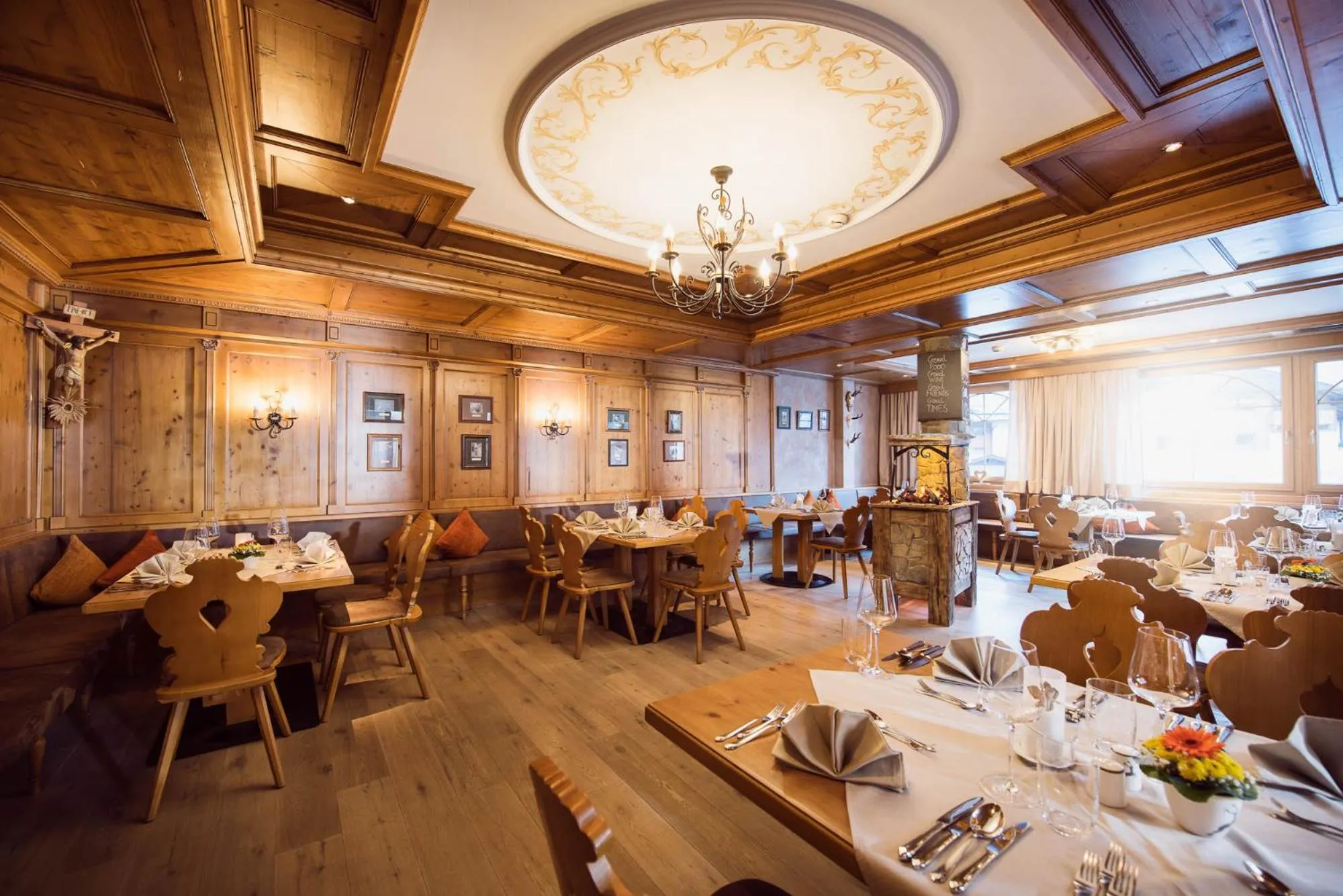 Restaurant/places to eat in Premium Activehotel Bergkönig