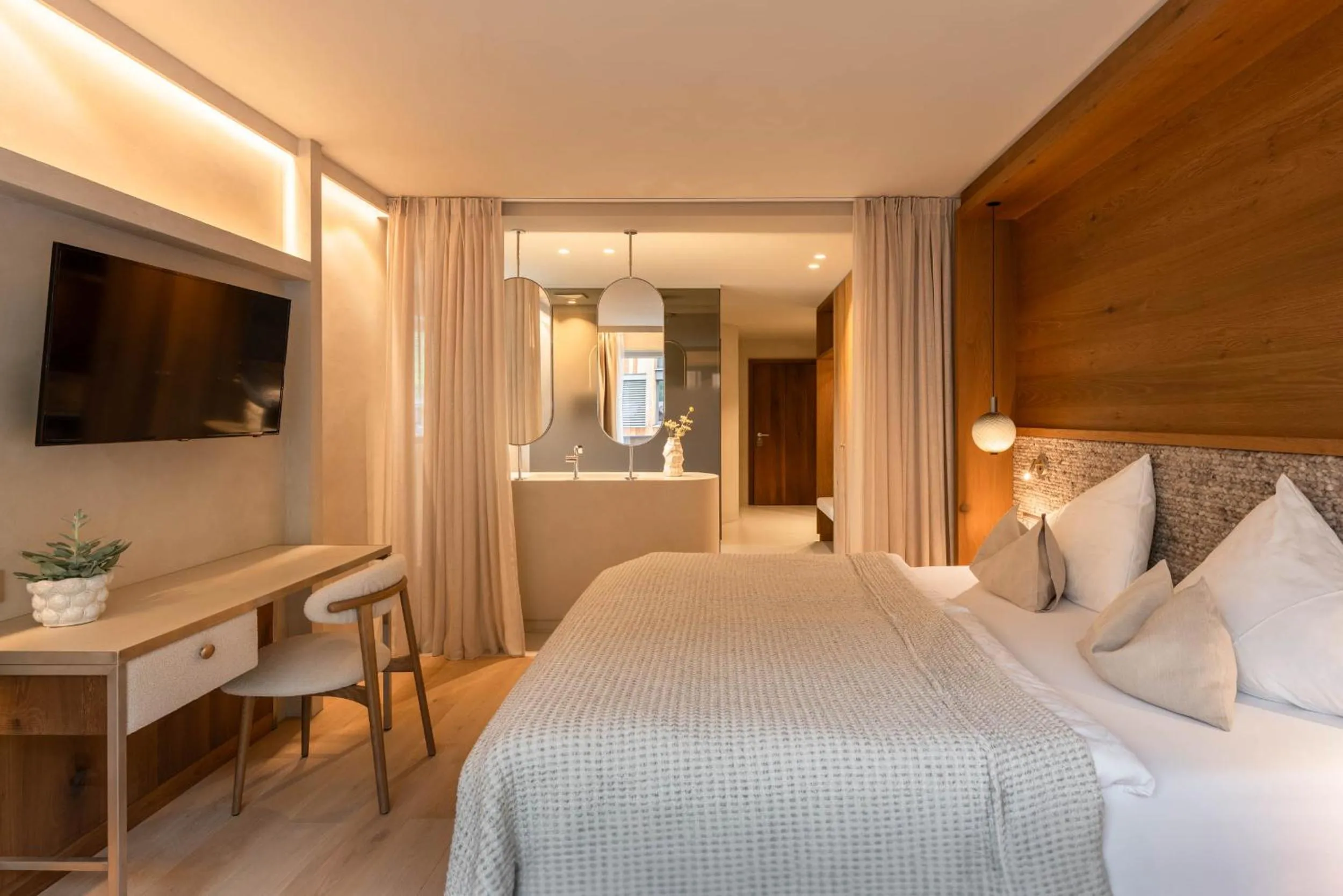 Bedroom, Bed in Premium Activehotel Bergkönig