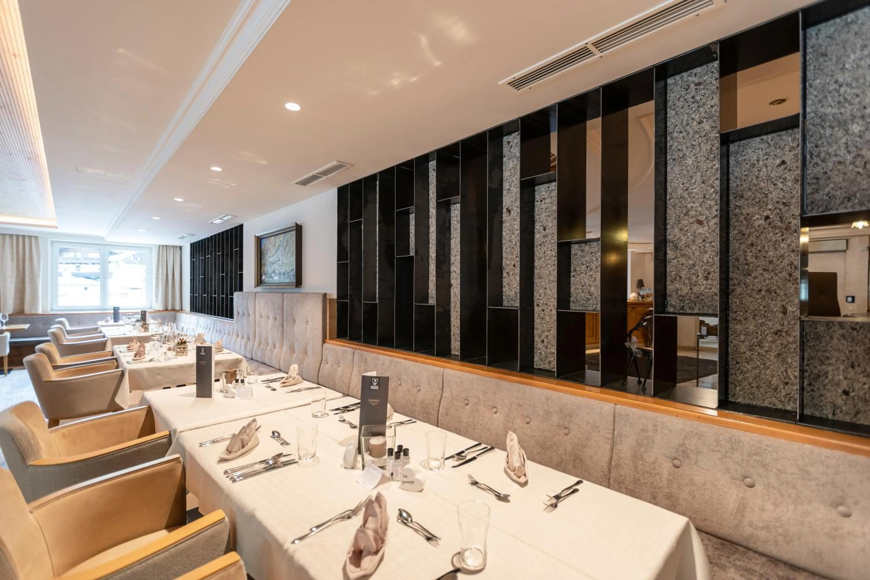 Restaurant/places to eat in Premium Activehotel Bergkönig