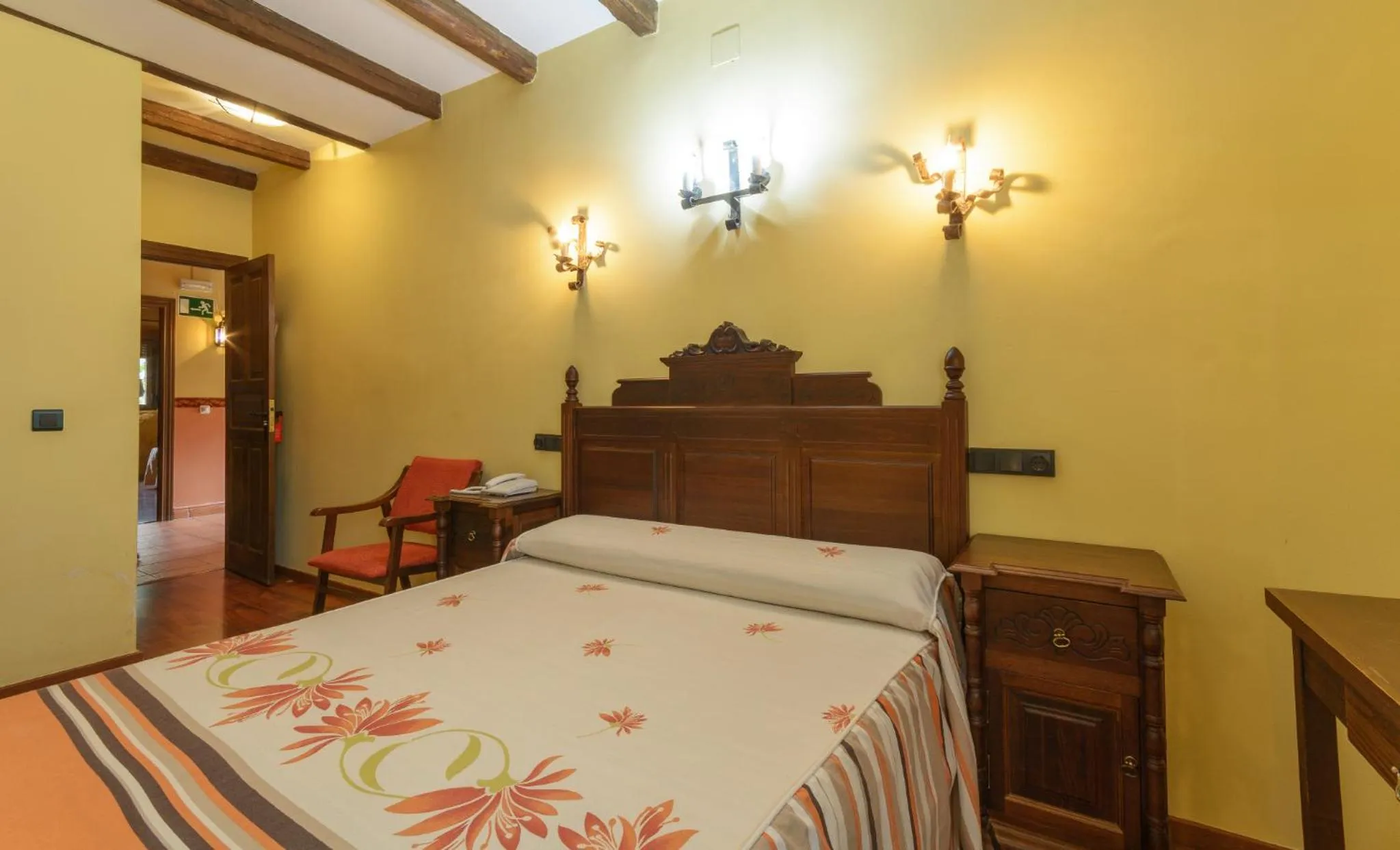 Photo of the whole room, Bed in Hotel Rural Los Angeles en Las Hurdes