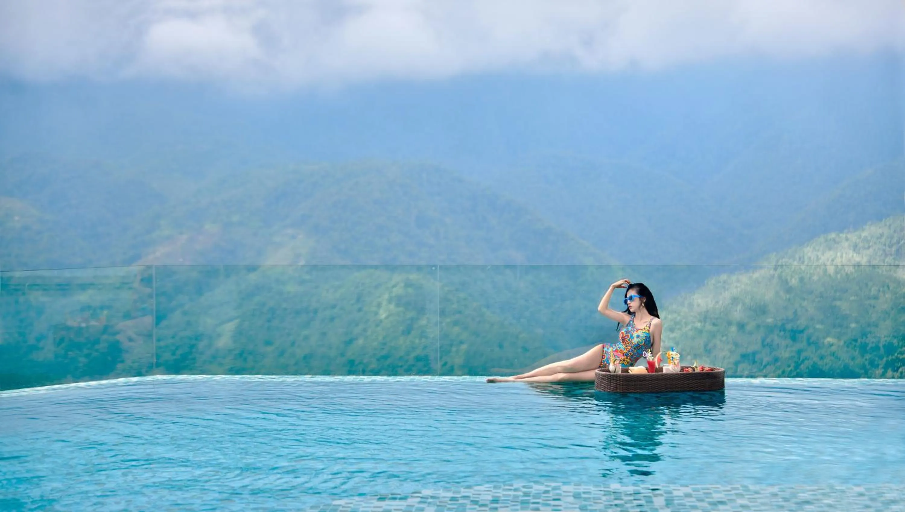 Swimming pool in Bamboo Sapa Hotel
