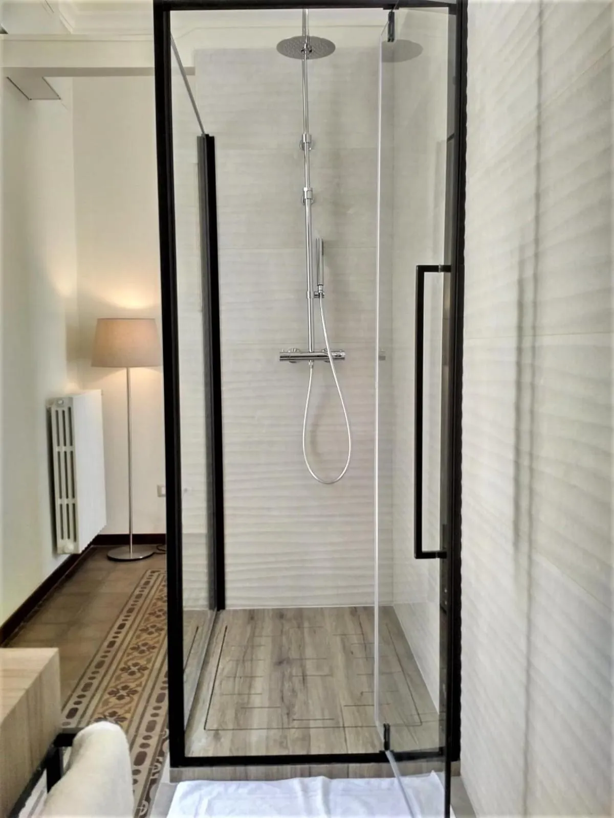 Shower in Suites Pastis Tropea - Boutique B&B by Kalavrìa Holidays