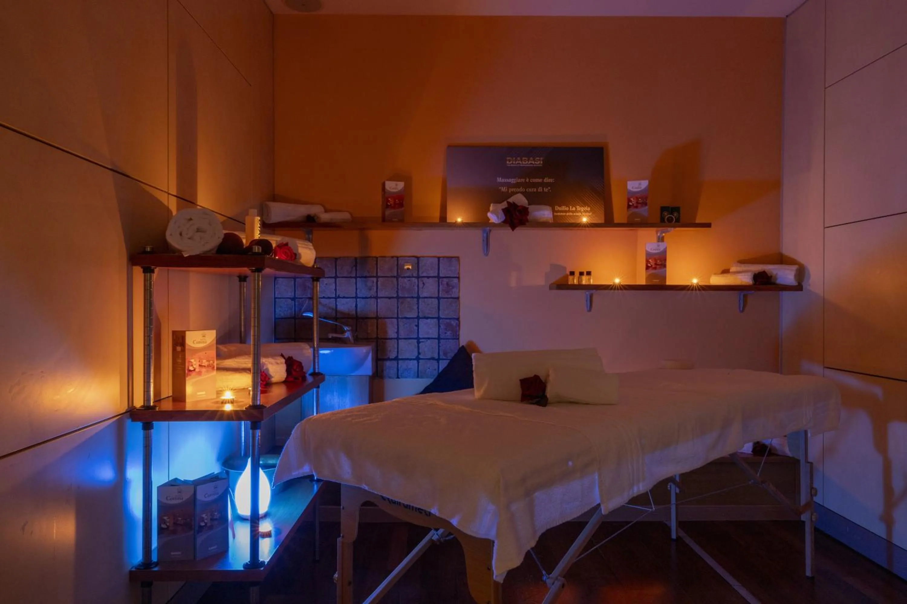 Spa and wellness centre/facilities, Bed in Hotel Corona & Spa