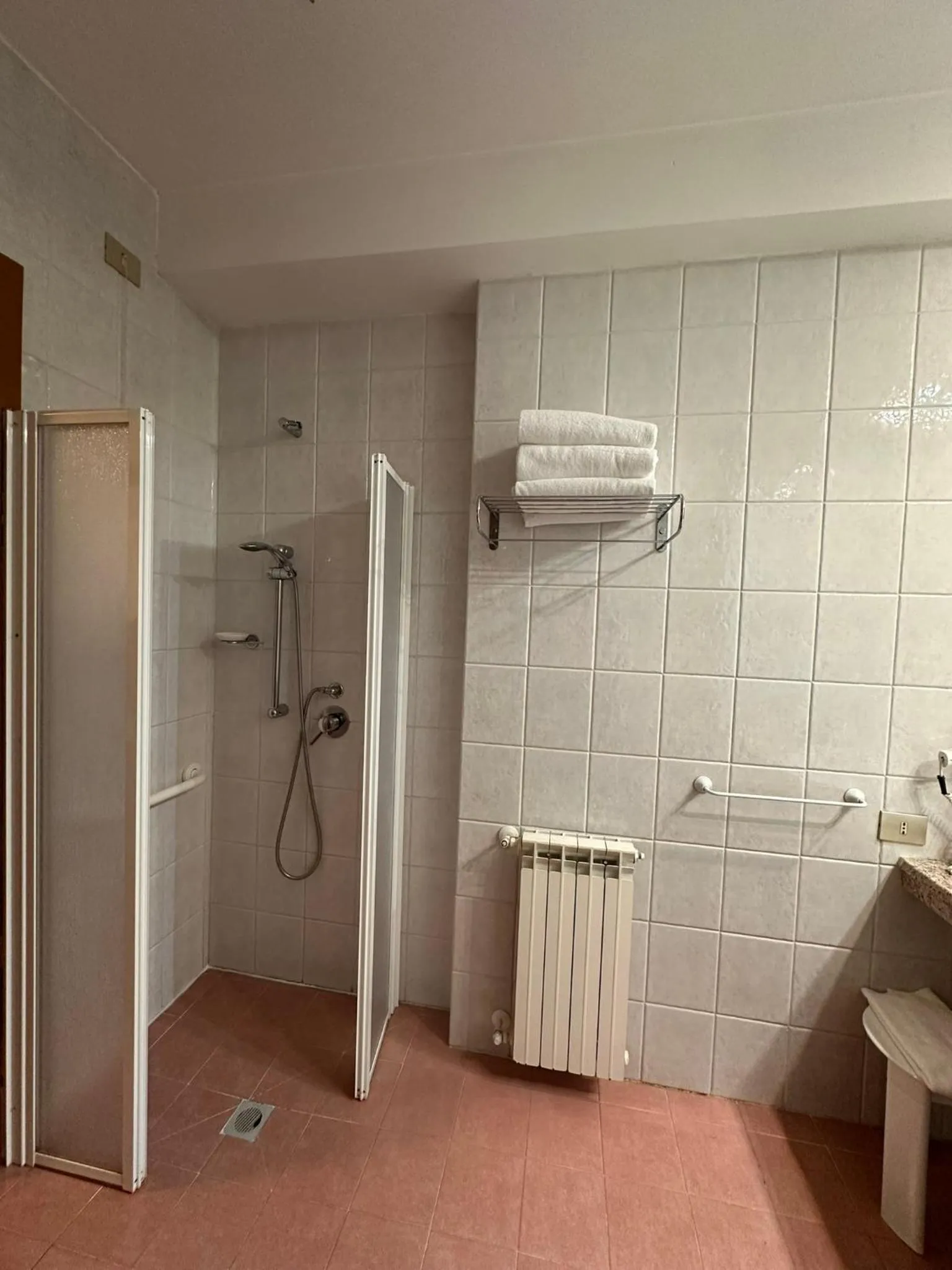 Bathroom in Hotel Corona & Spa