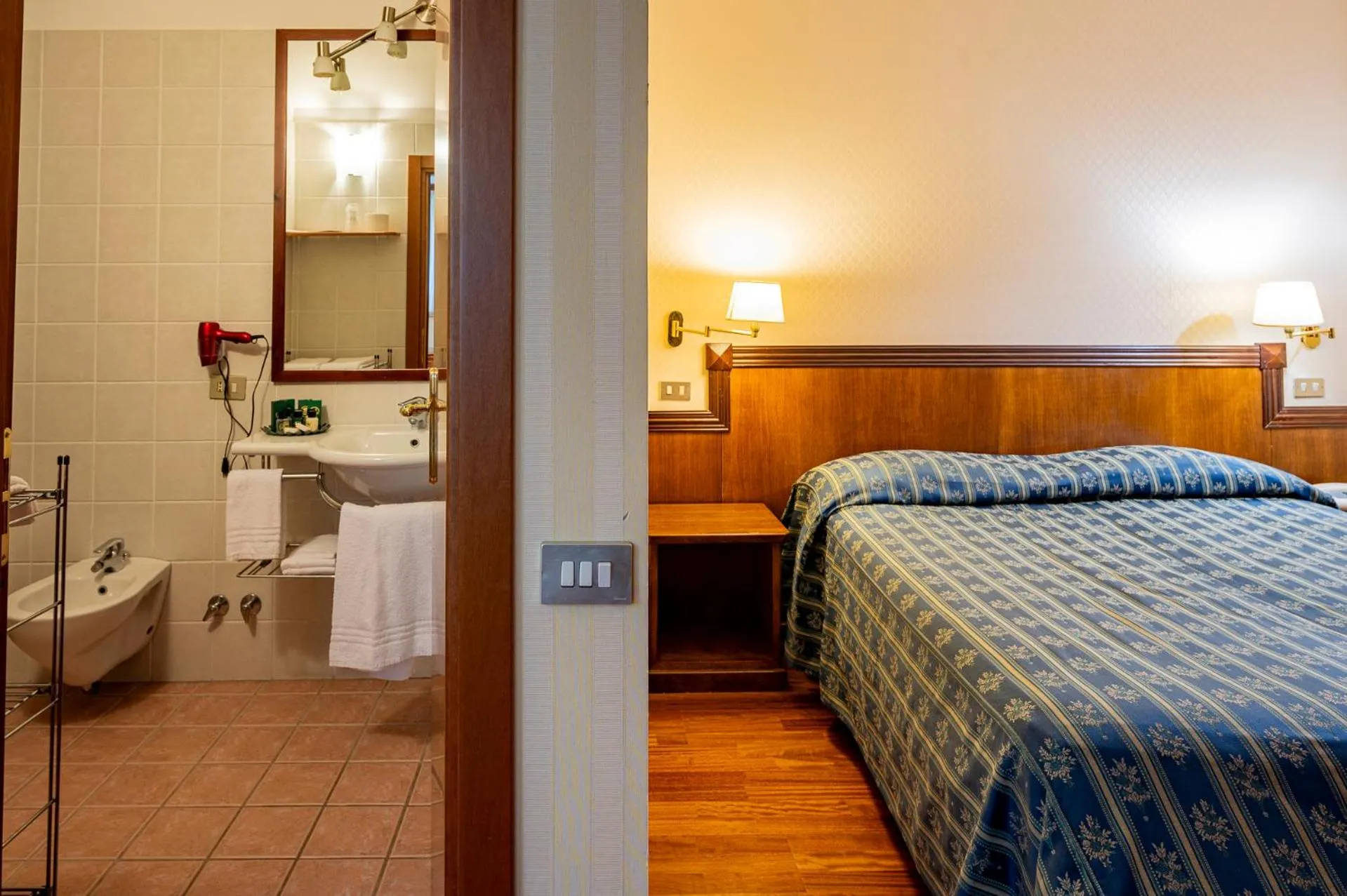 Photo of the whole room, Bed in Hotel Corona & Spa