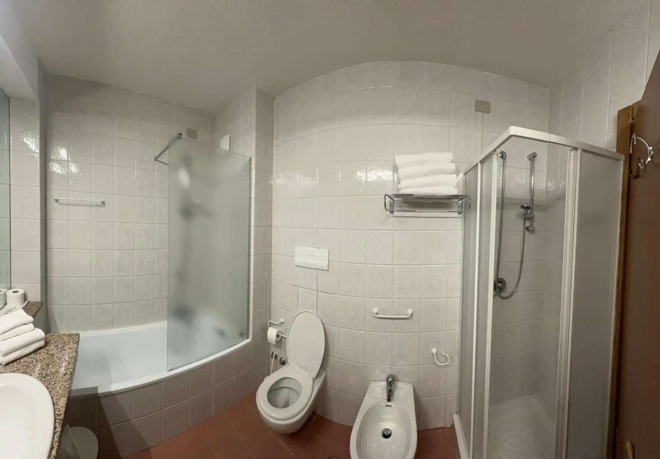 Bathroom in Hotel Corona & Spa