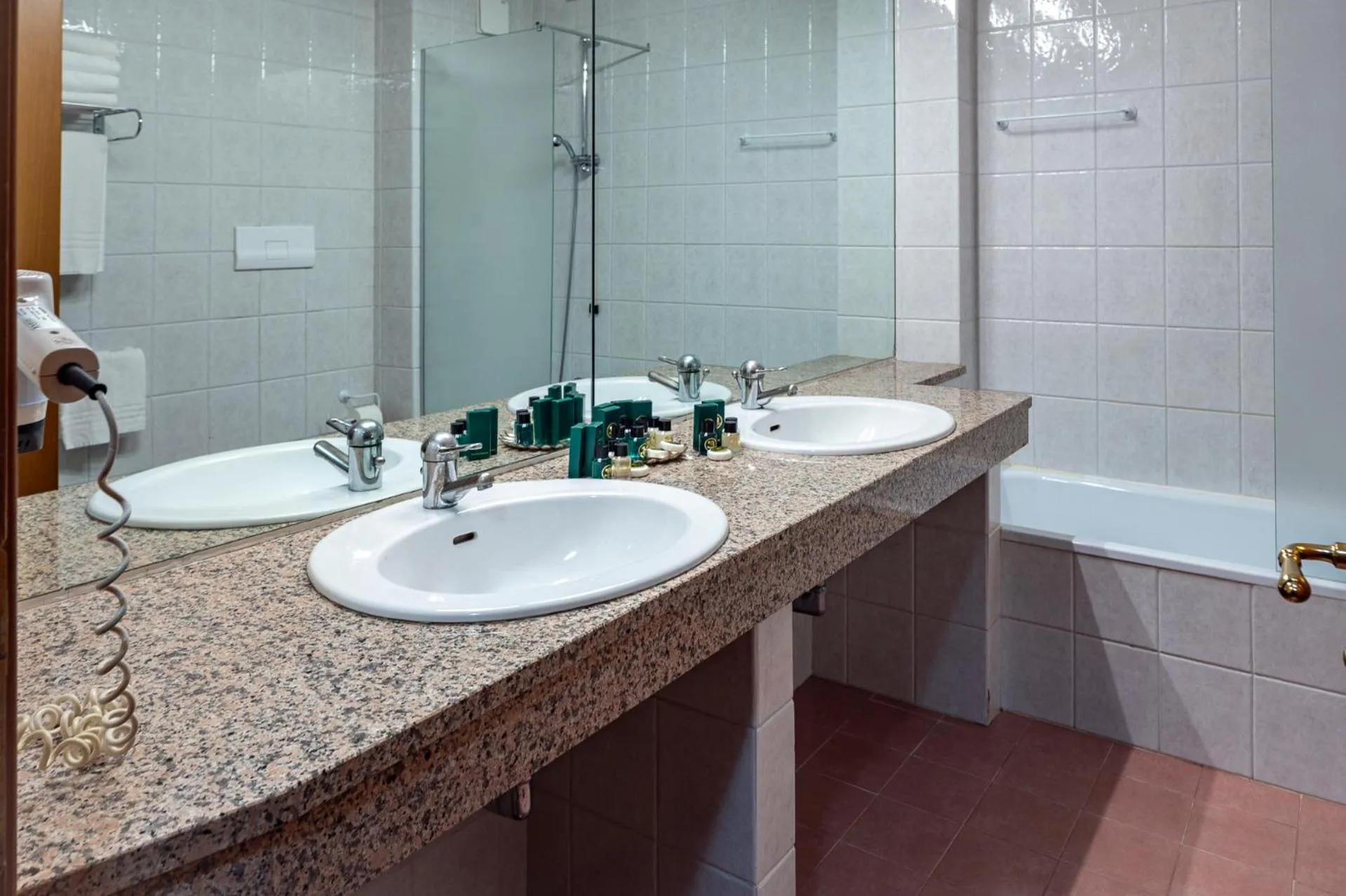 Bathroom in Hotel Corona & Spa