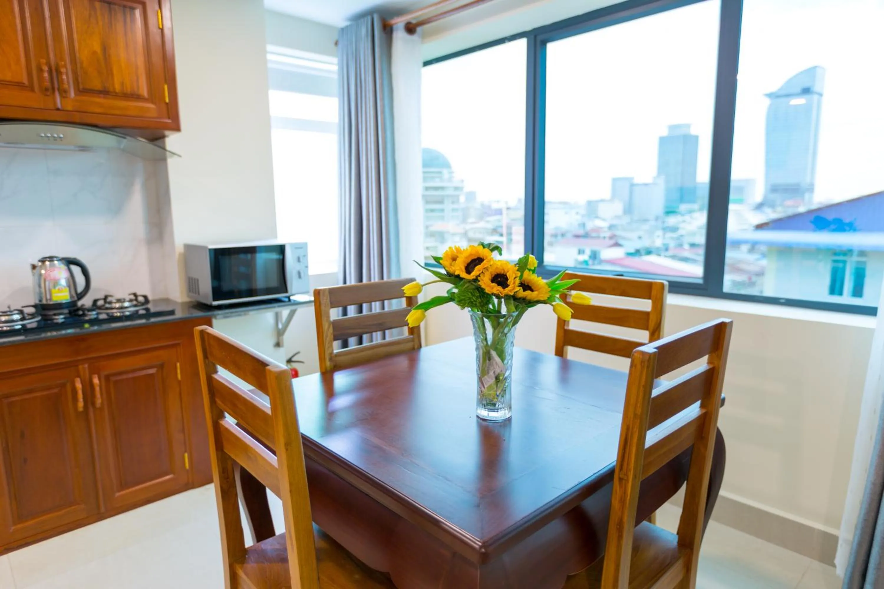 Kitchen or kitchenette in Centrana Hotel