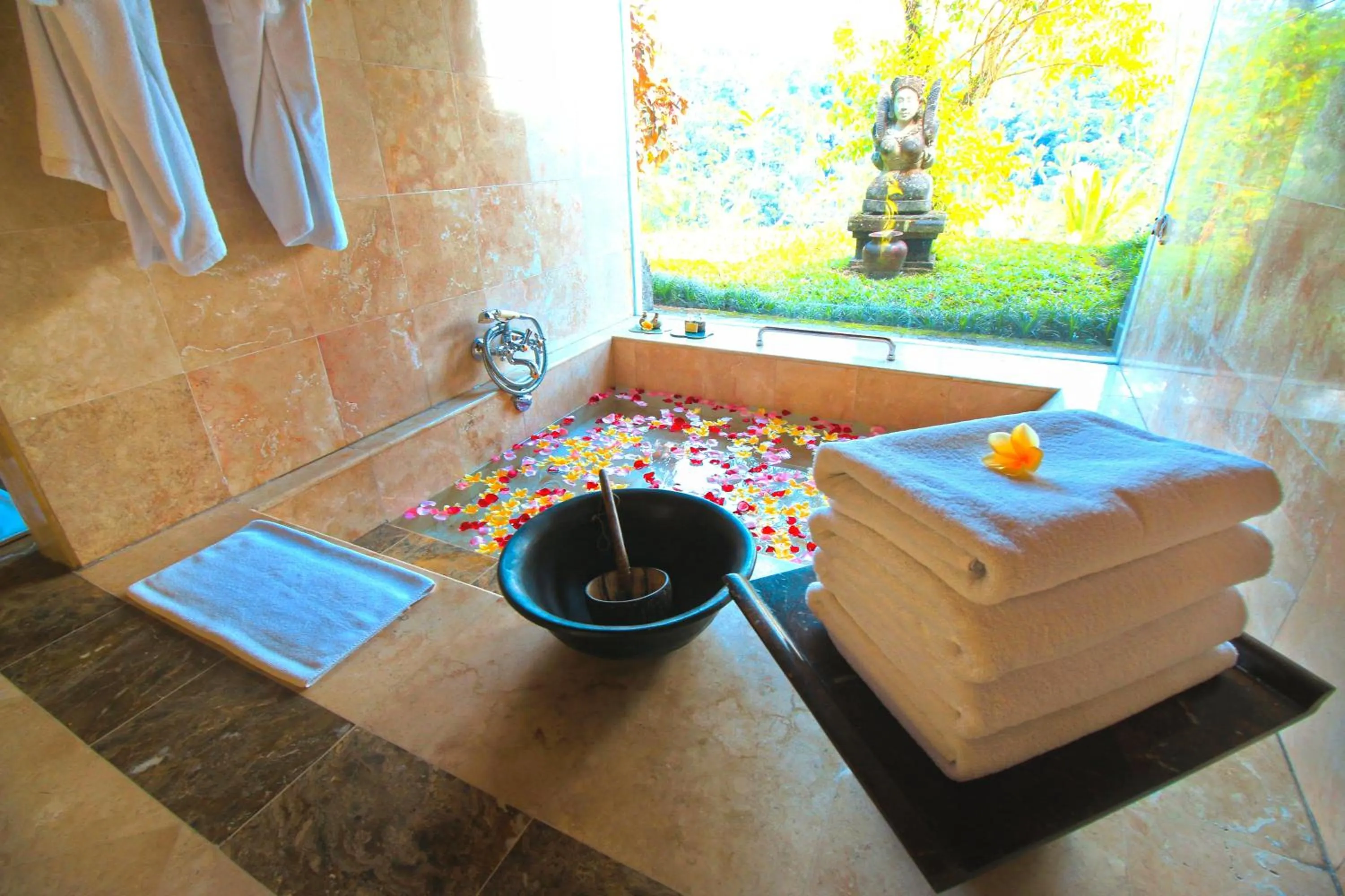 Bathroom in Puri Wulandari A Boutique Resort & Spa
