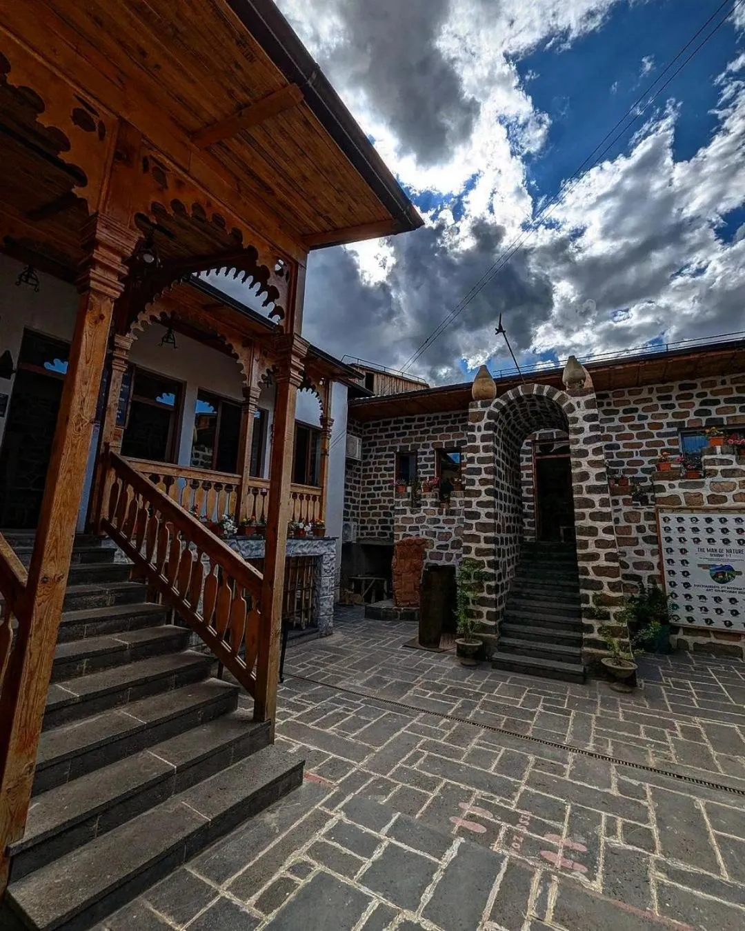 Machanents Art Hotel