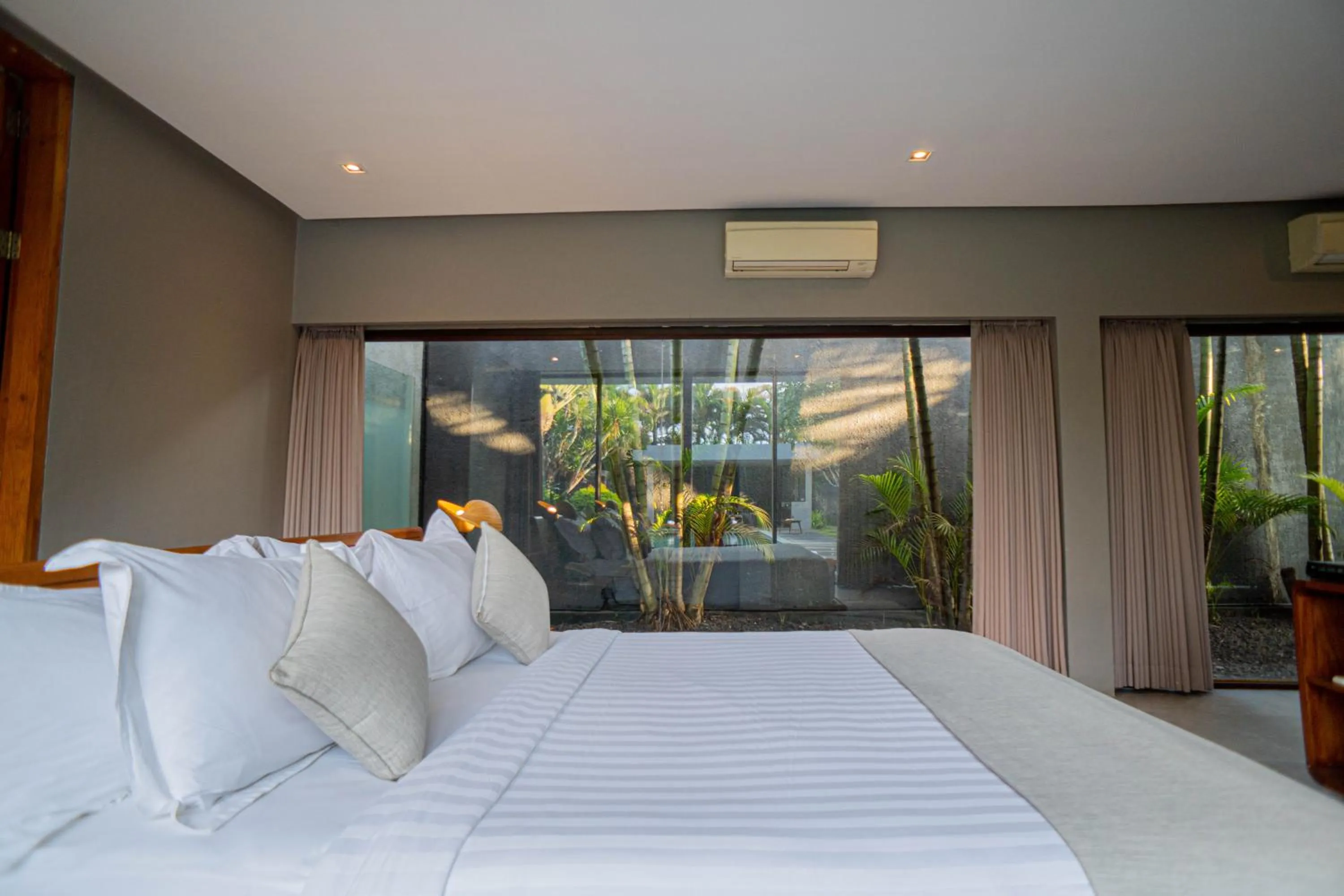 Property building, Bed in Ziva a Boutique Villa