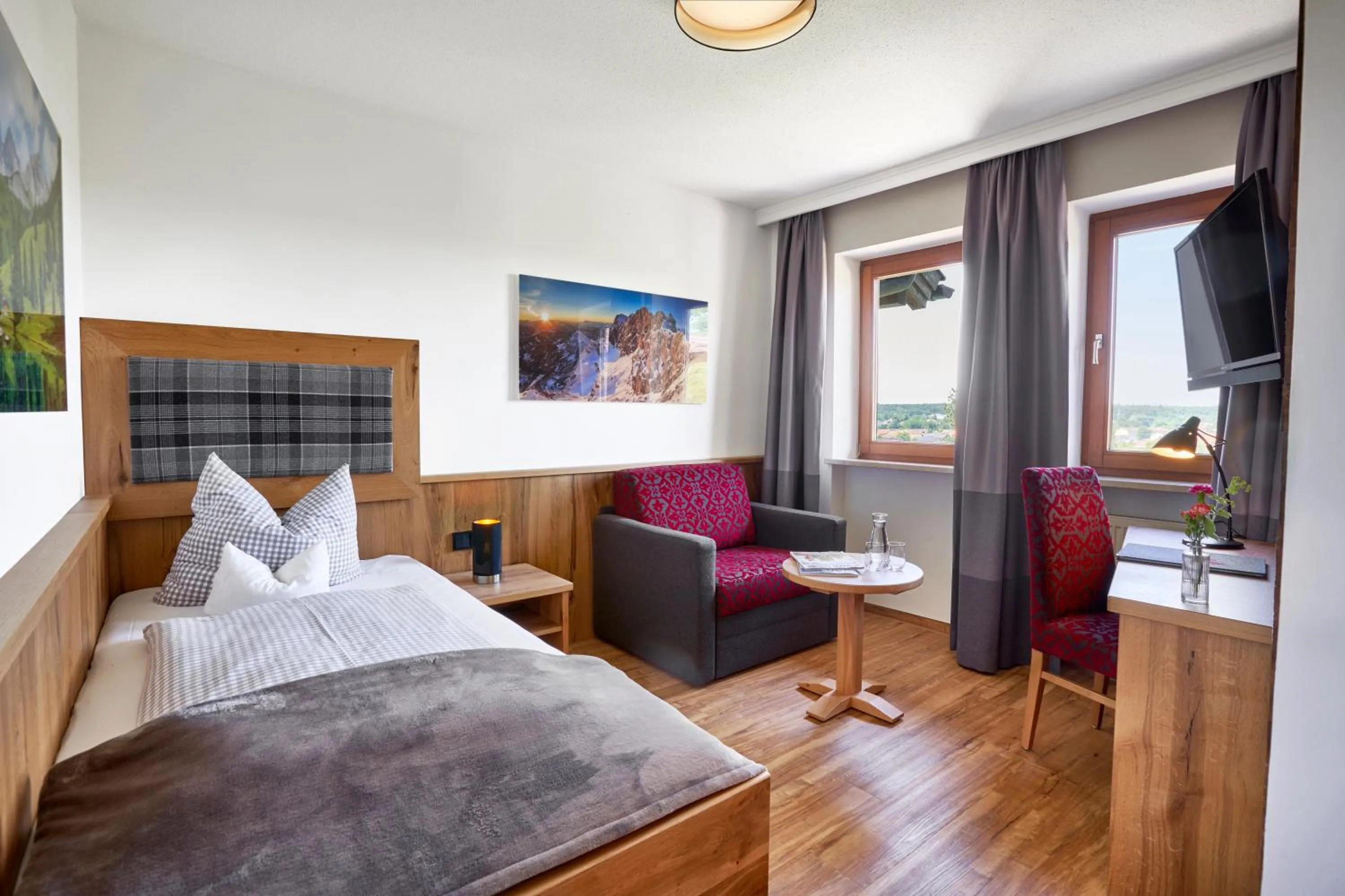 Photo of the whole room, Bed in Gasthof Schwarz