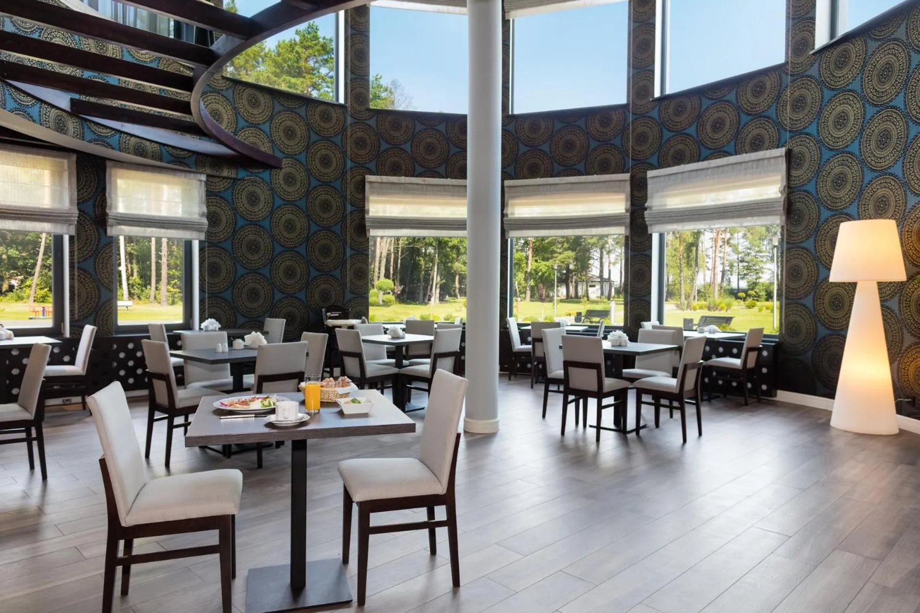 Restaurant/places to eat in Rezydencja Sosnowa Luxury Hotel