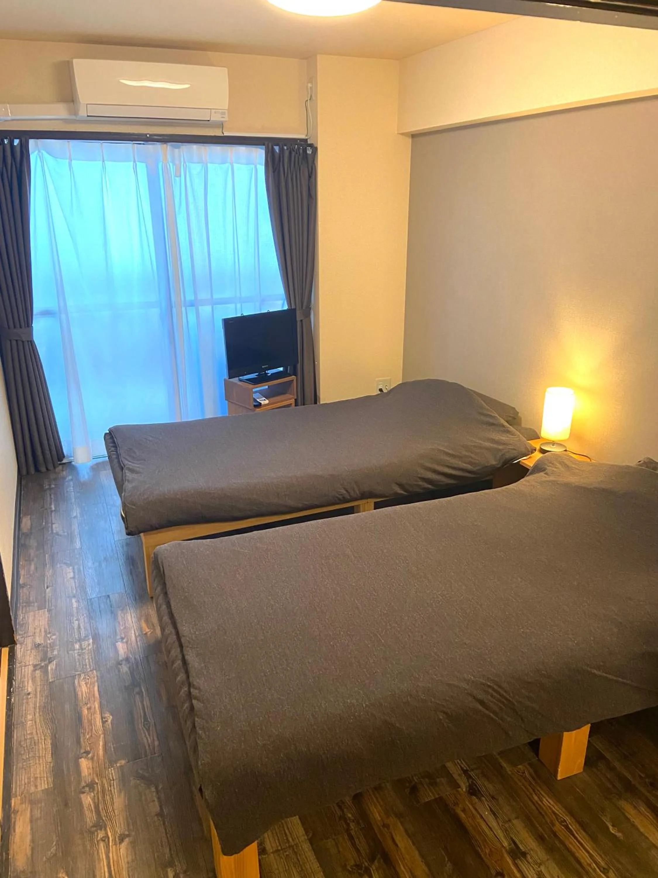 Bed in GOEN inn Tokyo