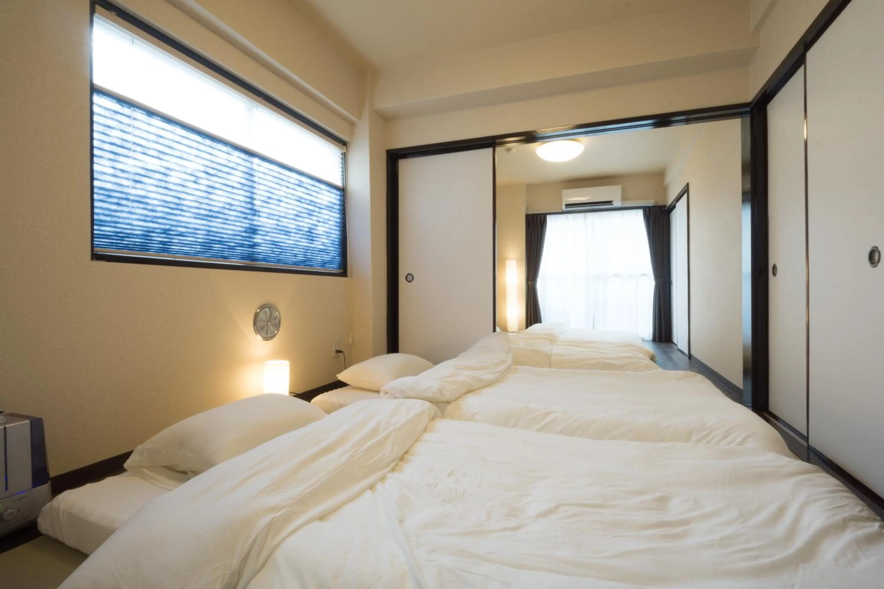 Bed in GOEN inn Tokyo