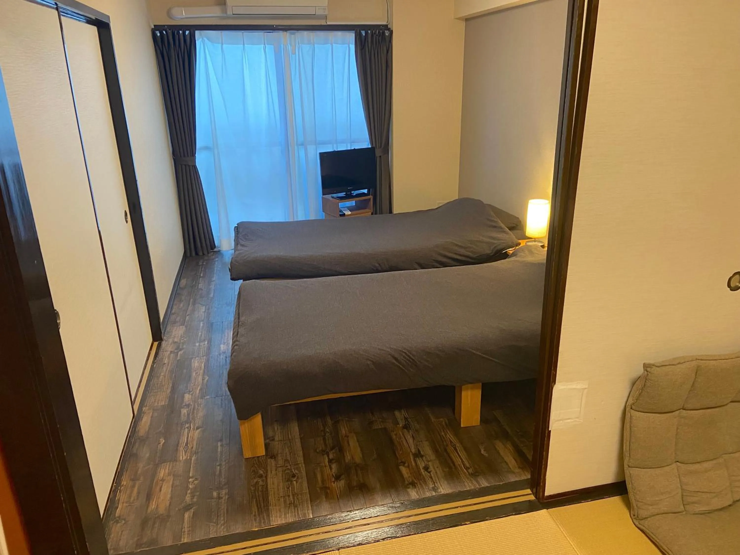 Bed in GOEN inn Tokyo