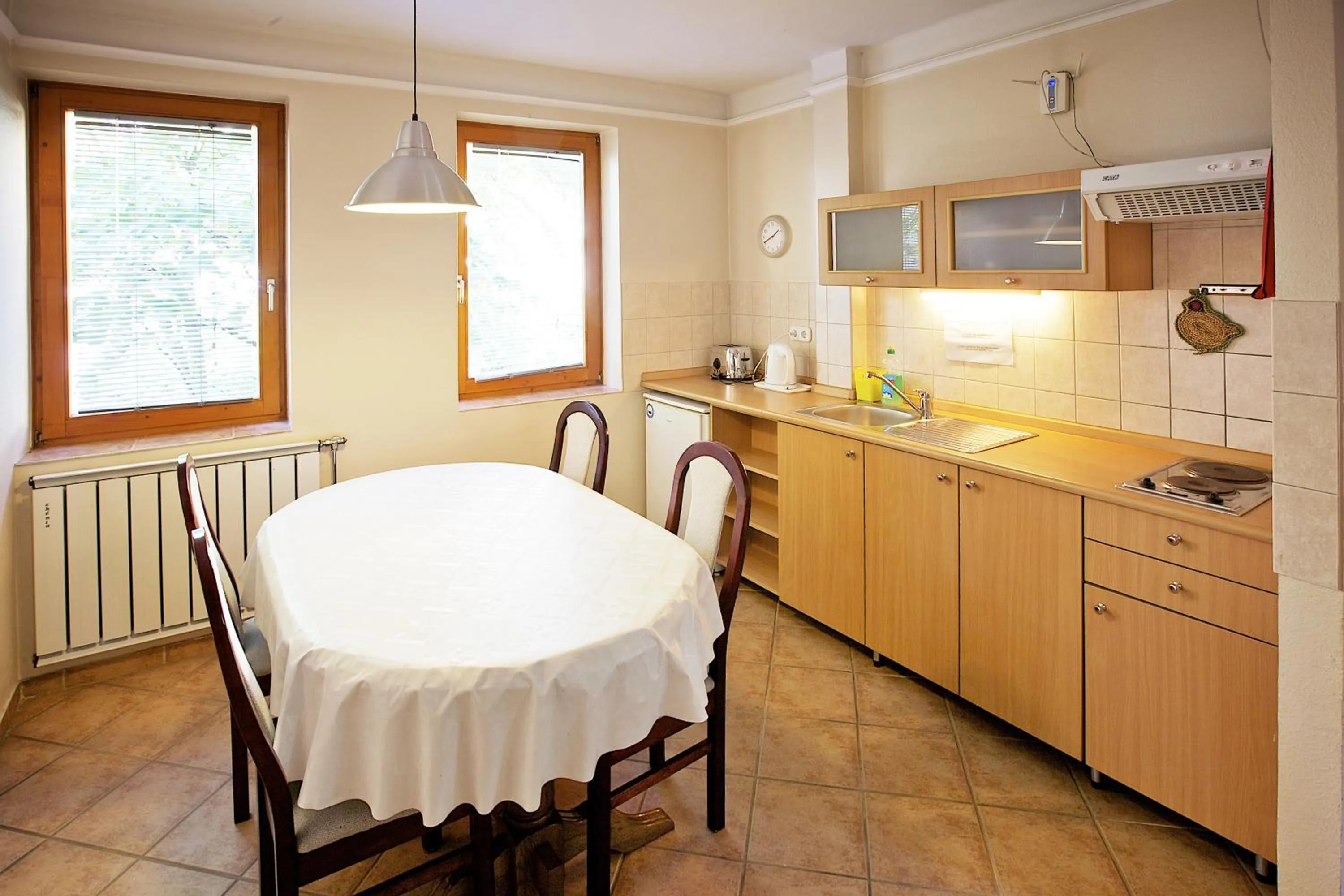 Kitchen or kitchenette in Gold Apartments
