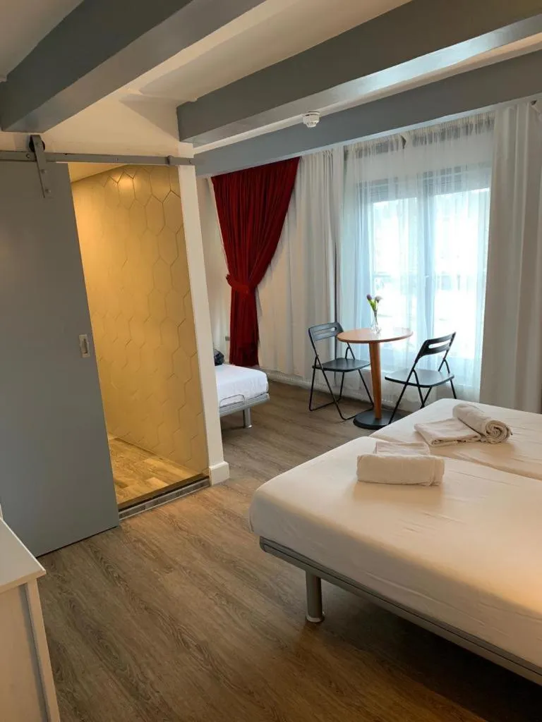 Bed in Hotel Restaurant Old Bridge