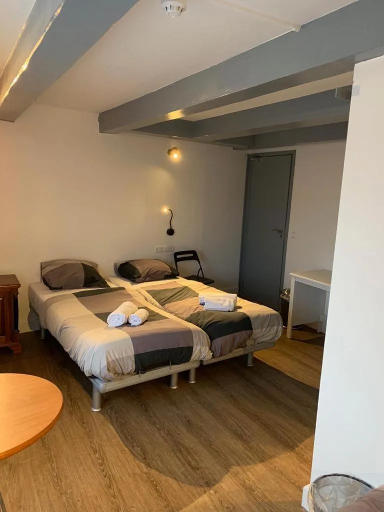 Bed in Hotel Restaurant Old Bridge