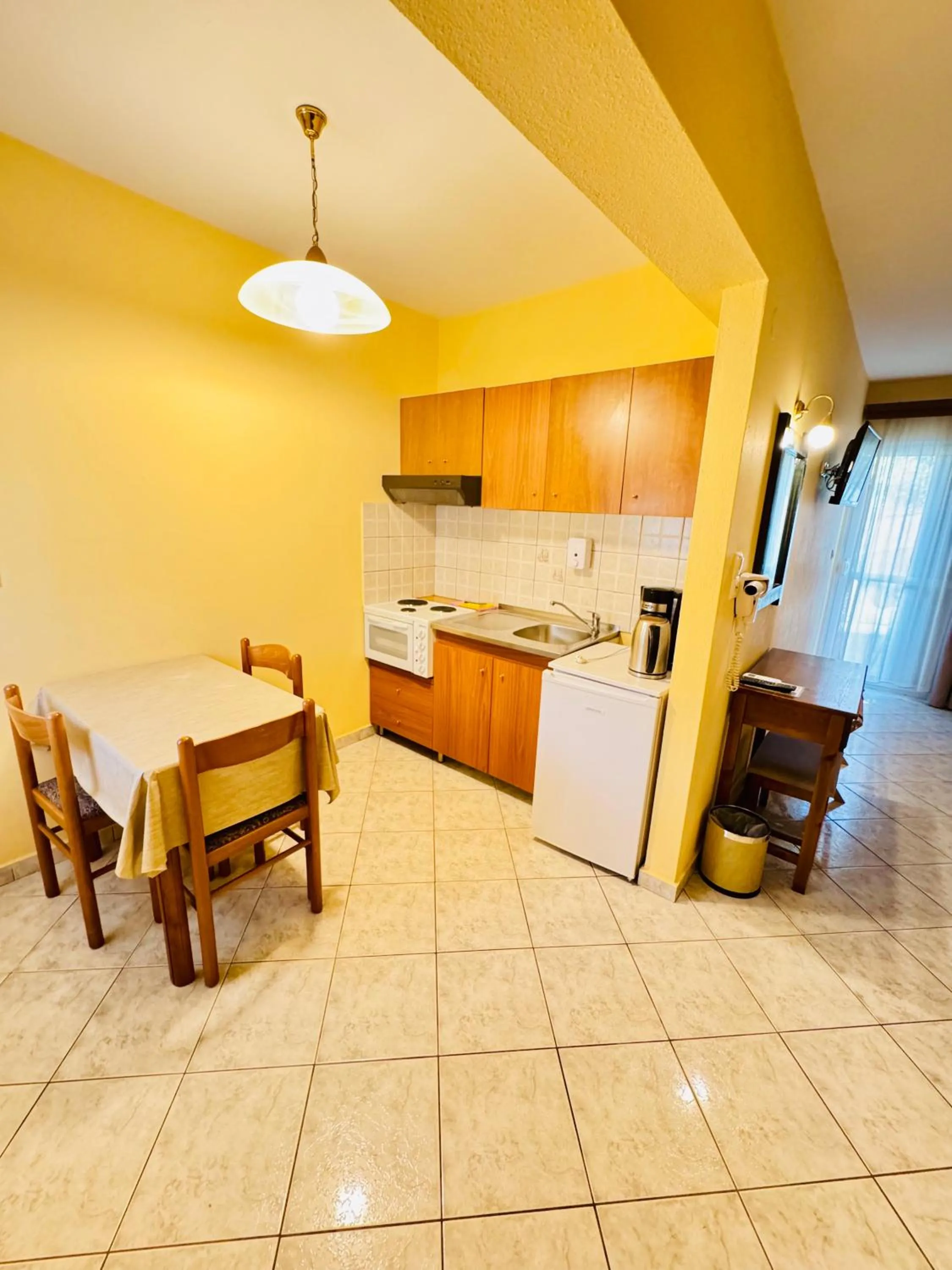Dining area in Aneton