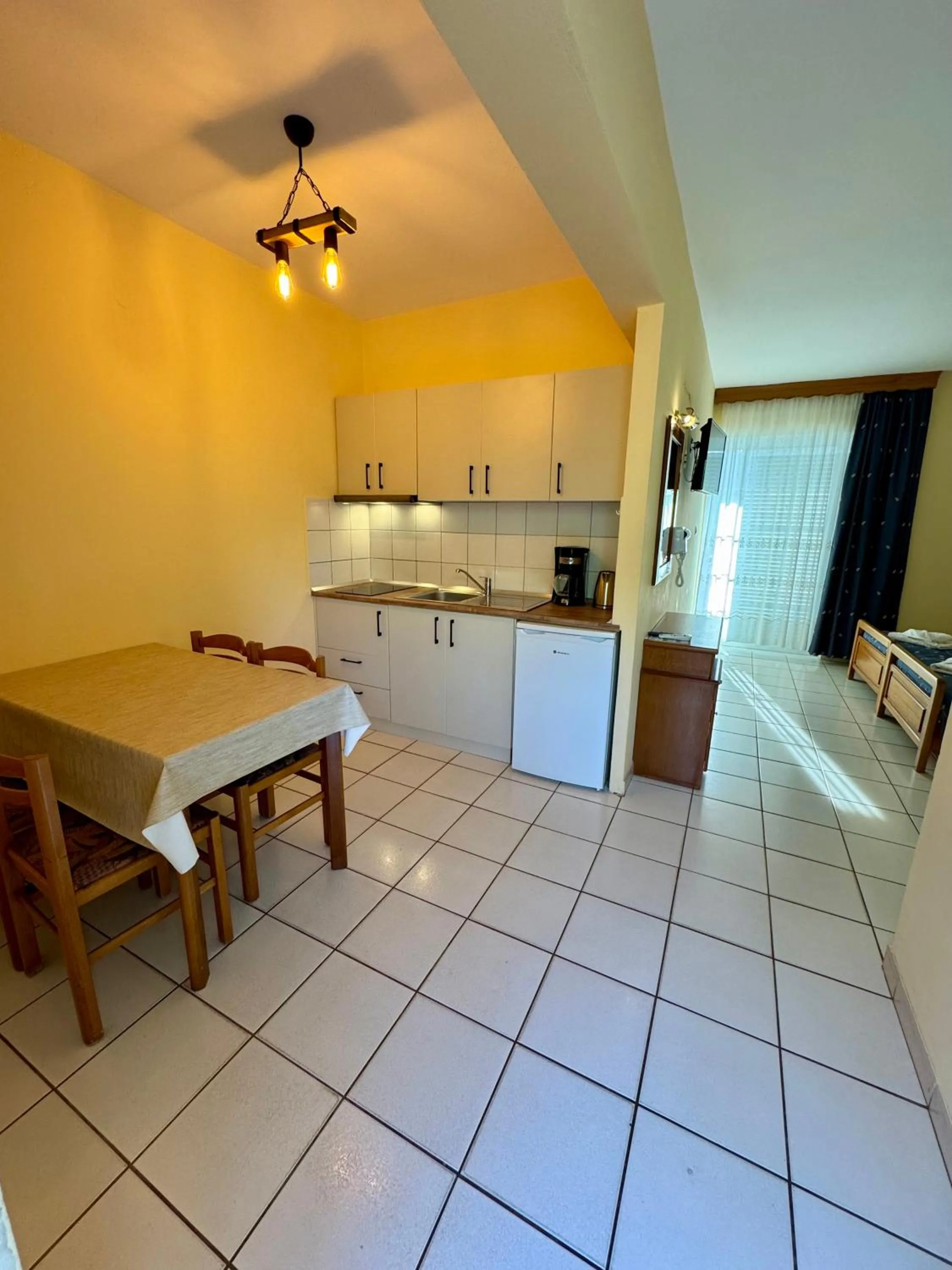 Dining area in Aneton