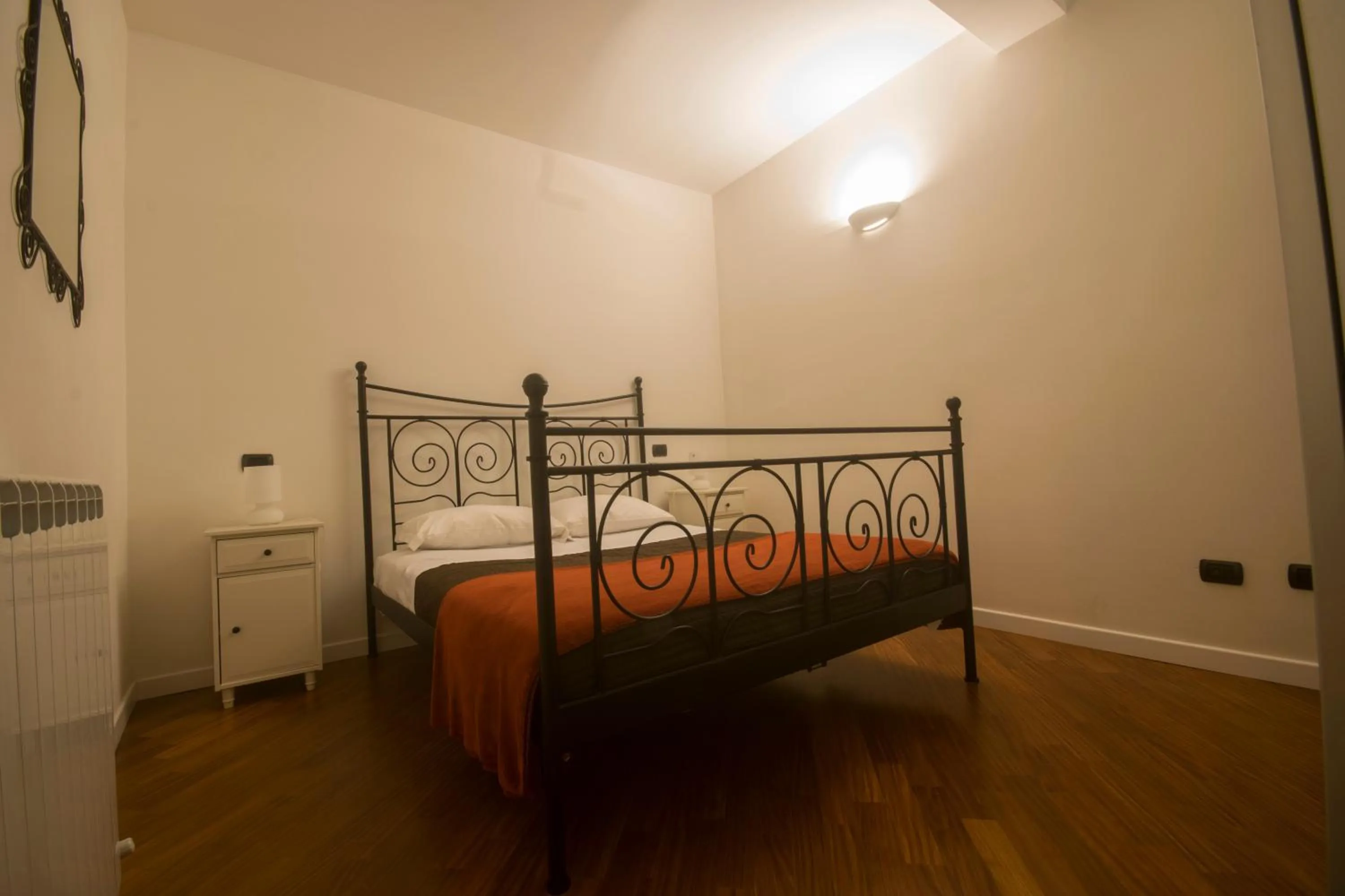Bed in Suite del Borgo - Affittacamere - Guest house