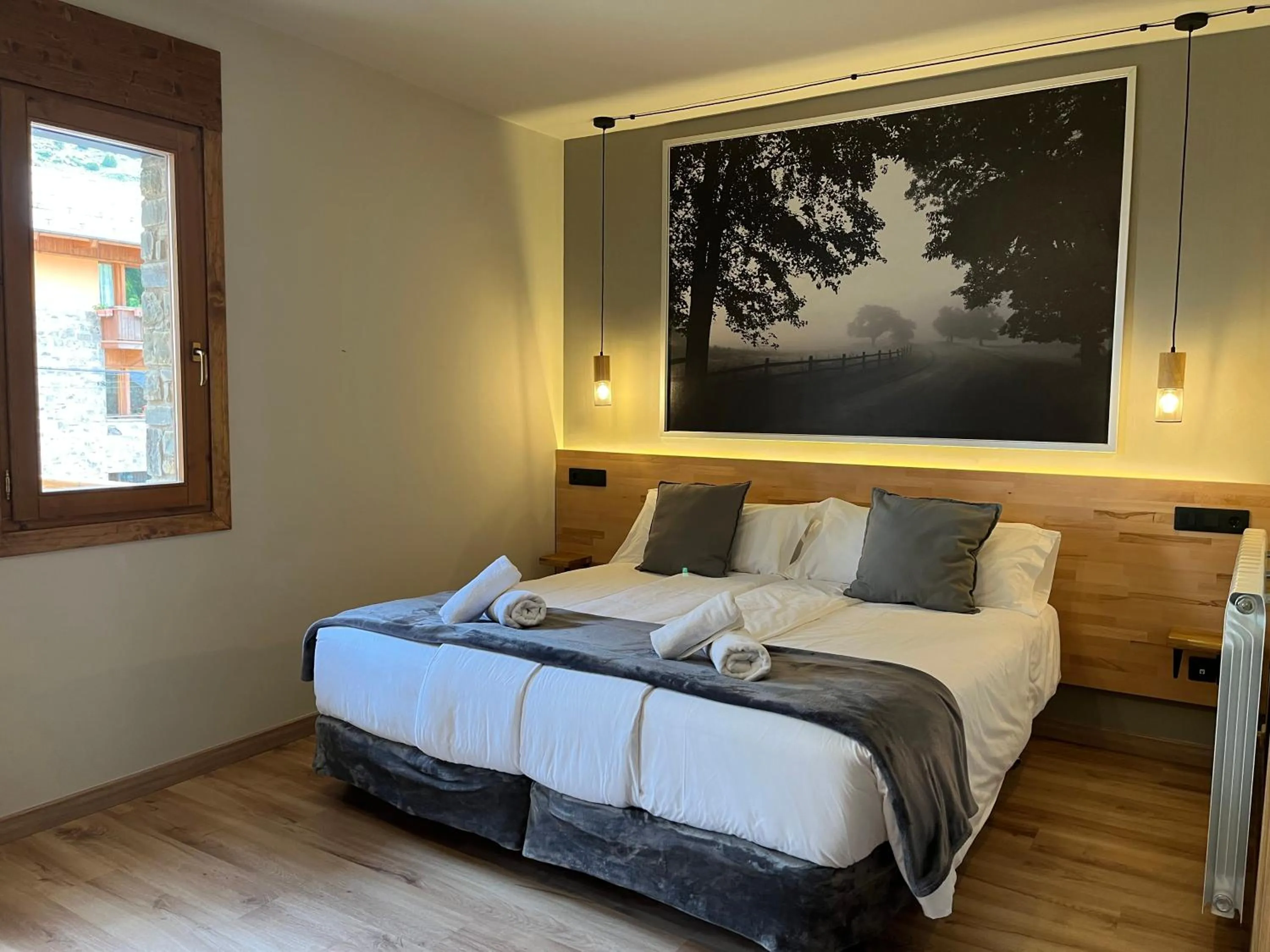 Bedroom, Bed in Hotel Els Encantats