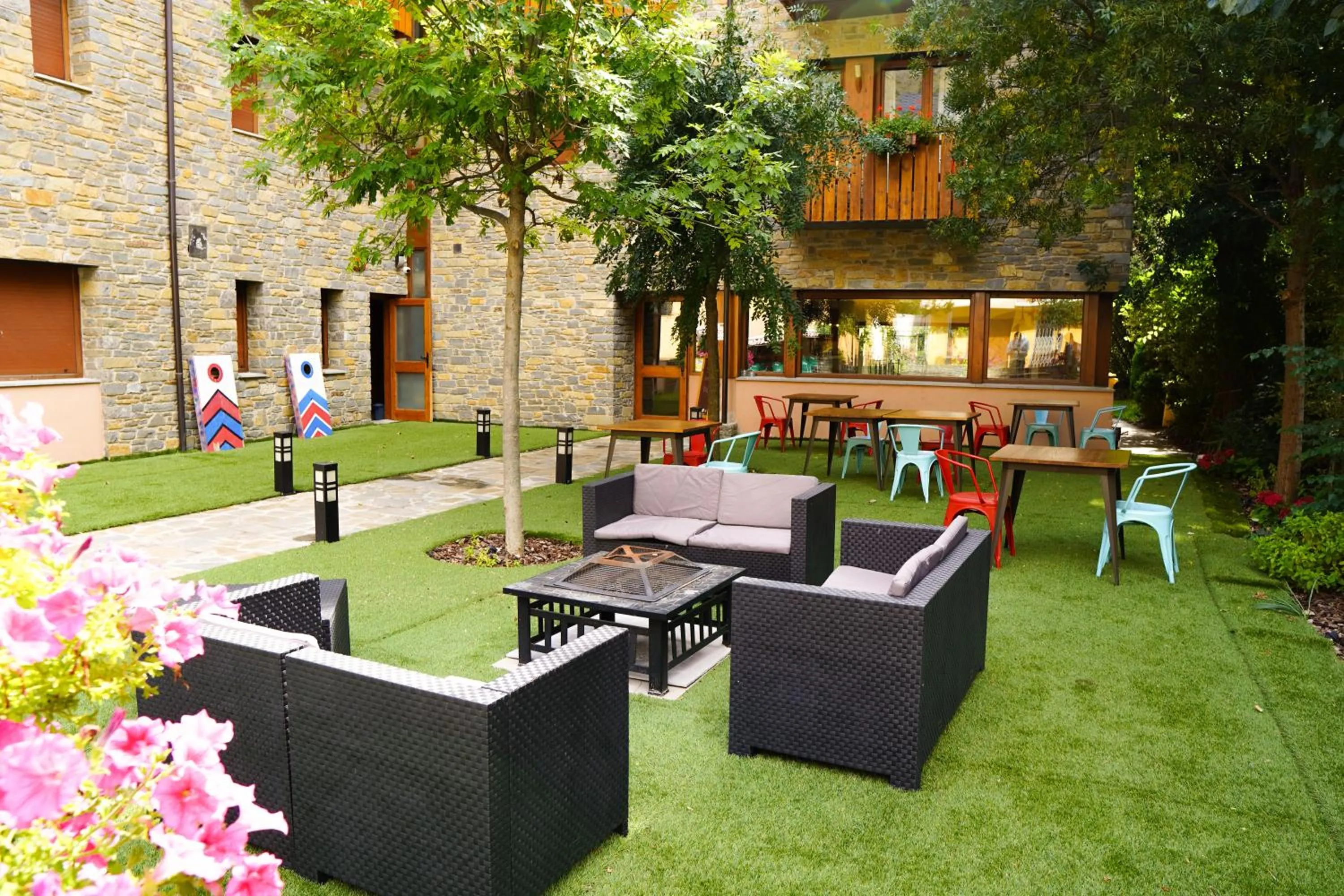 Balcony/Terrace in Hotel Els Encantats