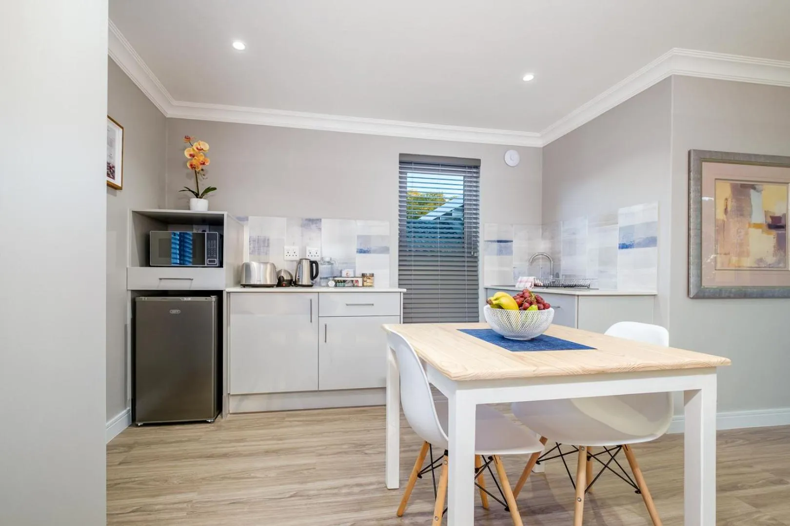 Kitchen or kitchenette in 49-on-Cherry