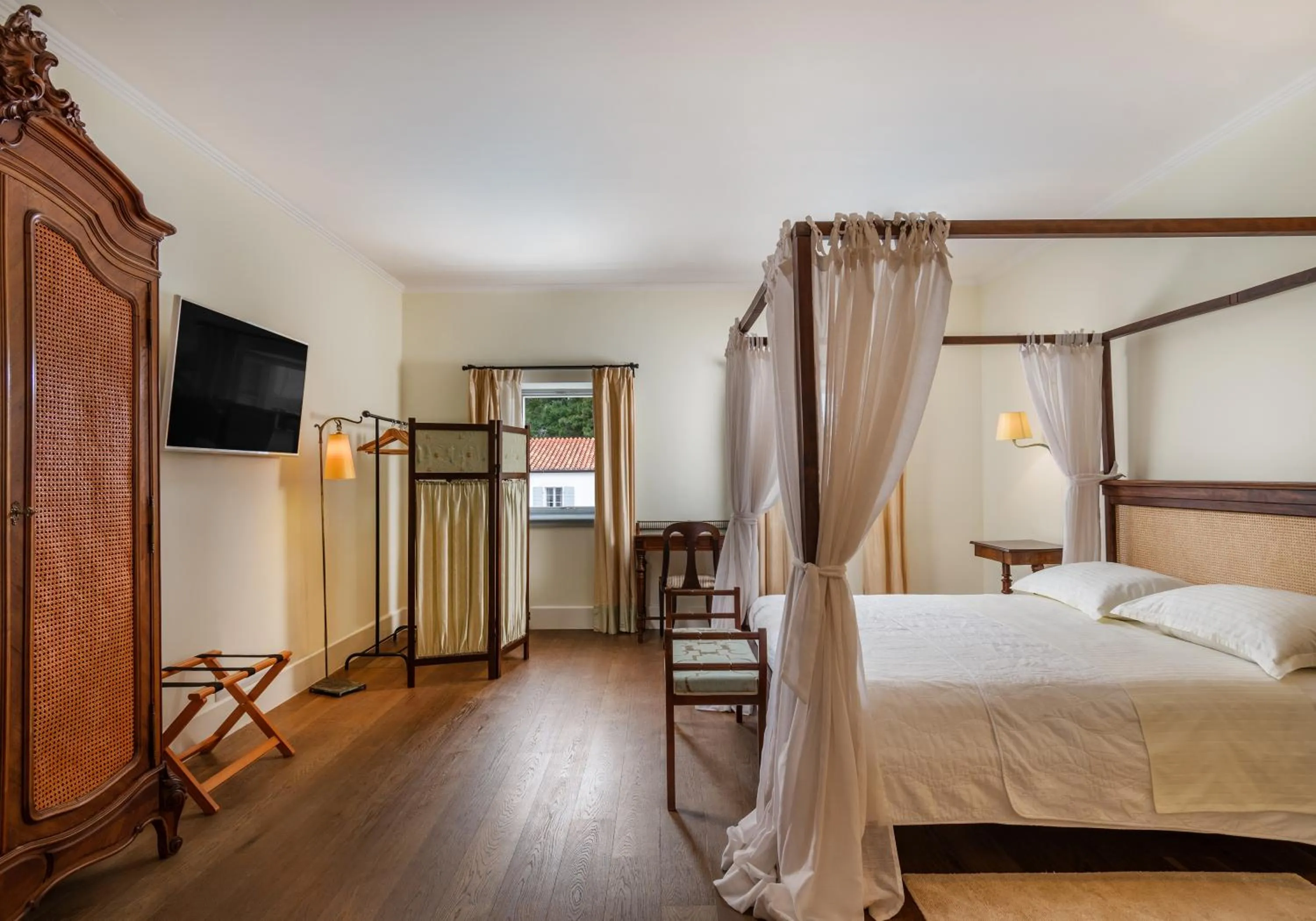 Bedroom, Bed in Heritage Hotel Martinis Marchi