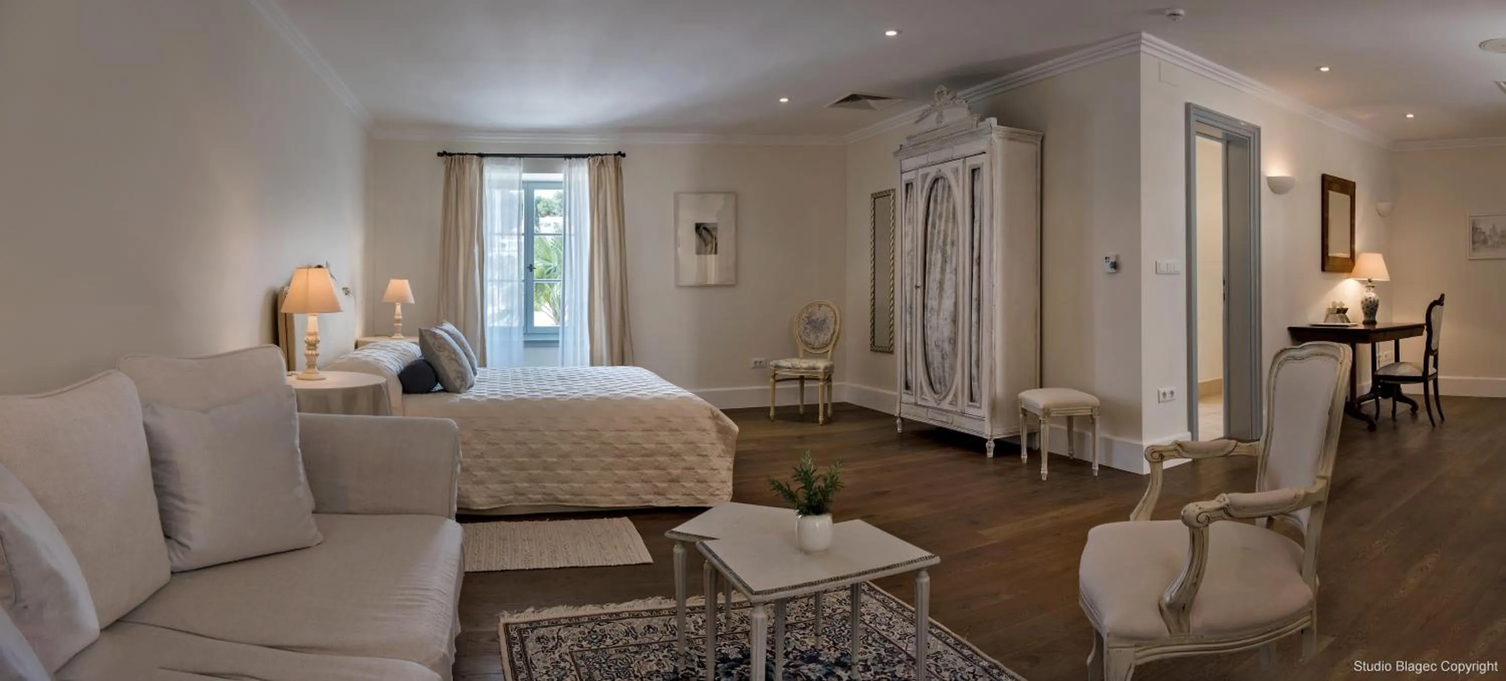 Day in Heritage Hotel Martinis Marchi