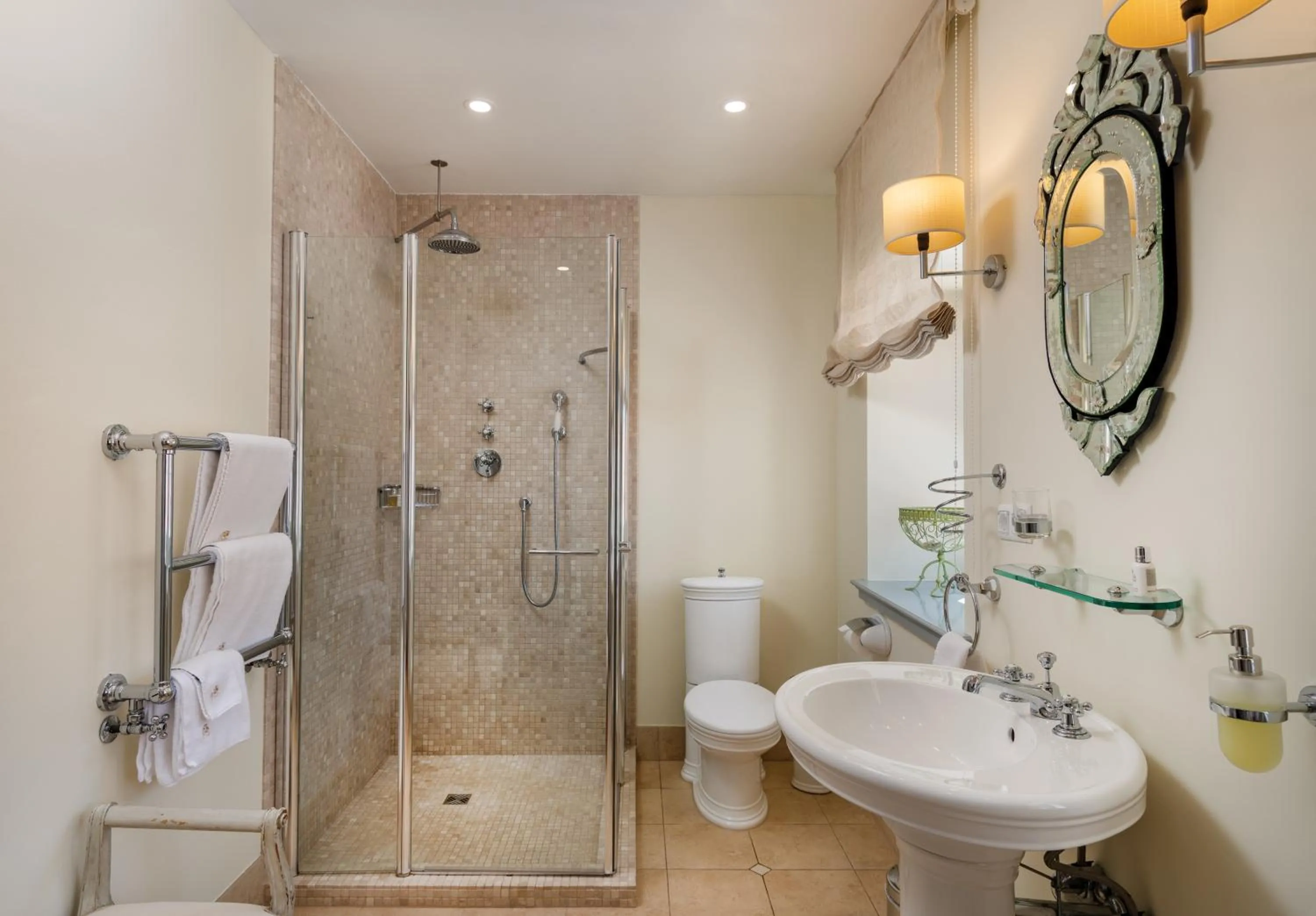 Bathroom in Heritage Hotel Martinis Marchi