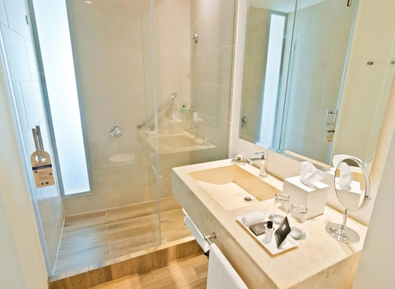 Shower in Sonesta Hotel Bucaramanga