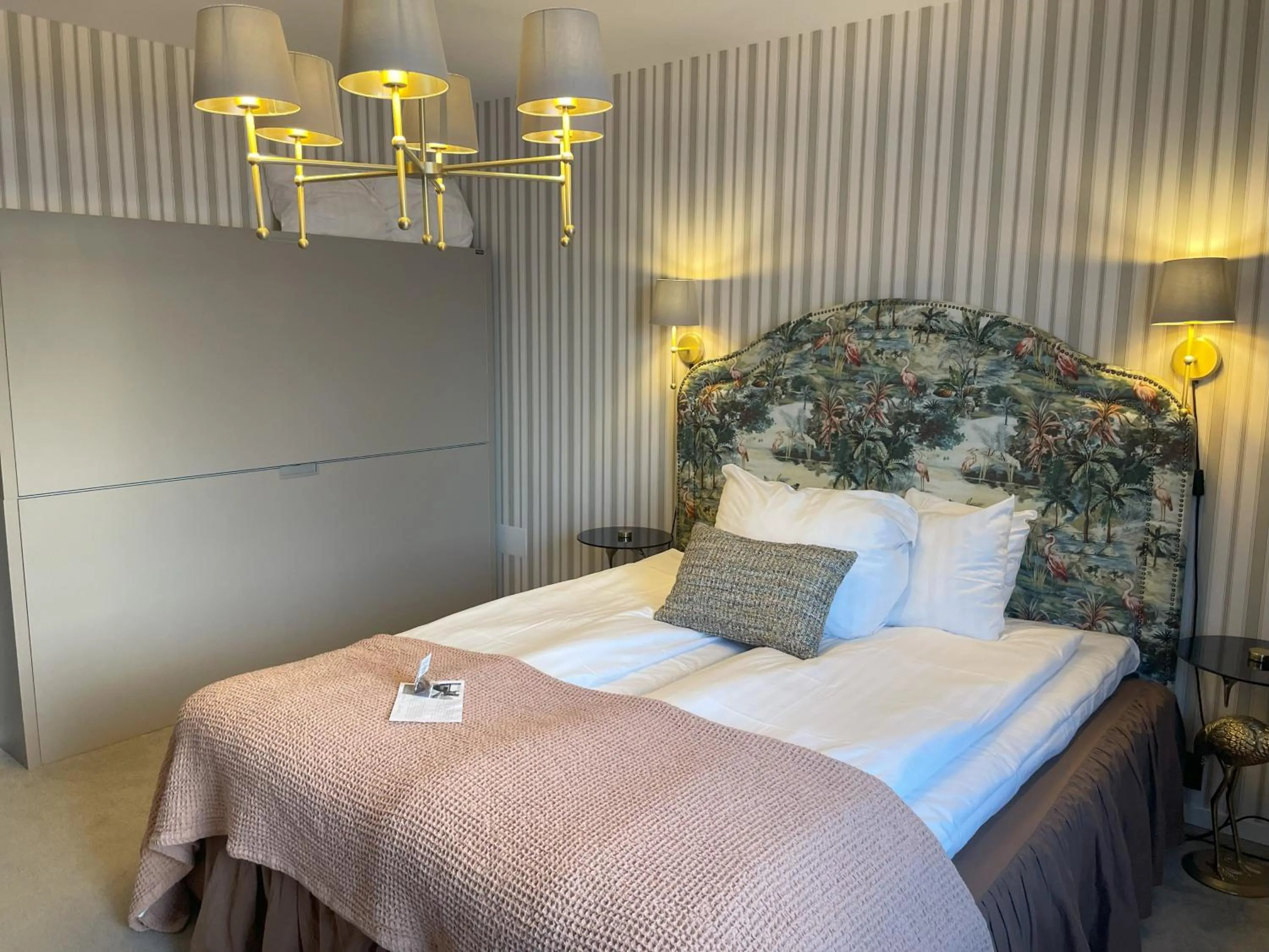 Bedroom, Bed in Hotel Bellevue