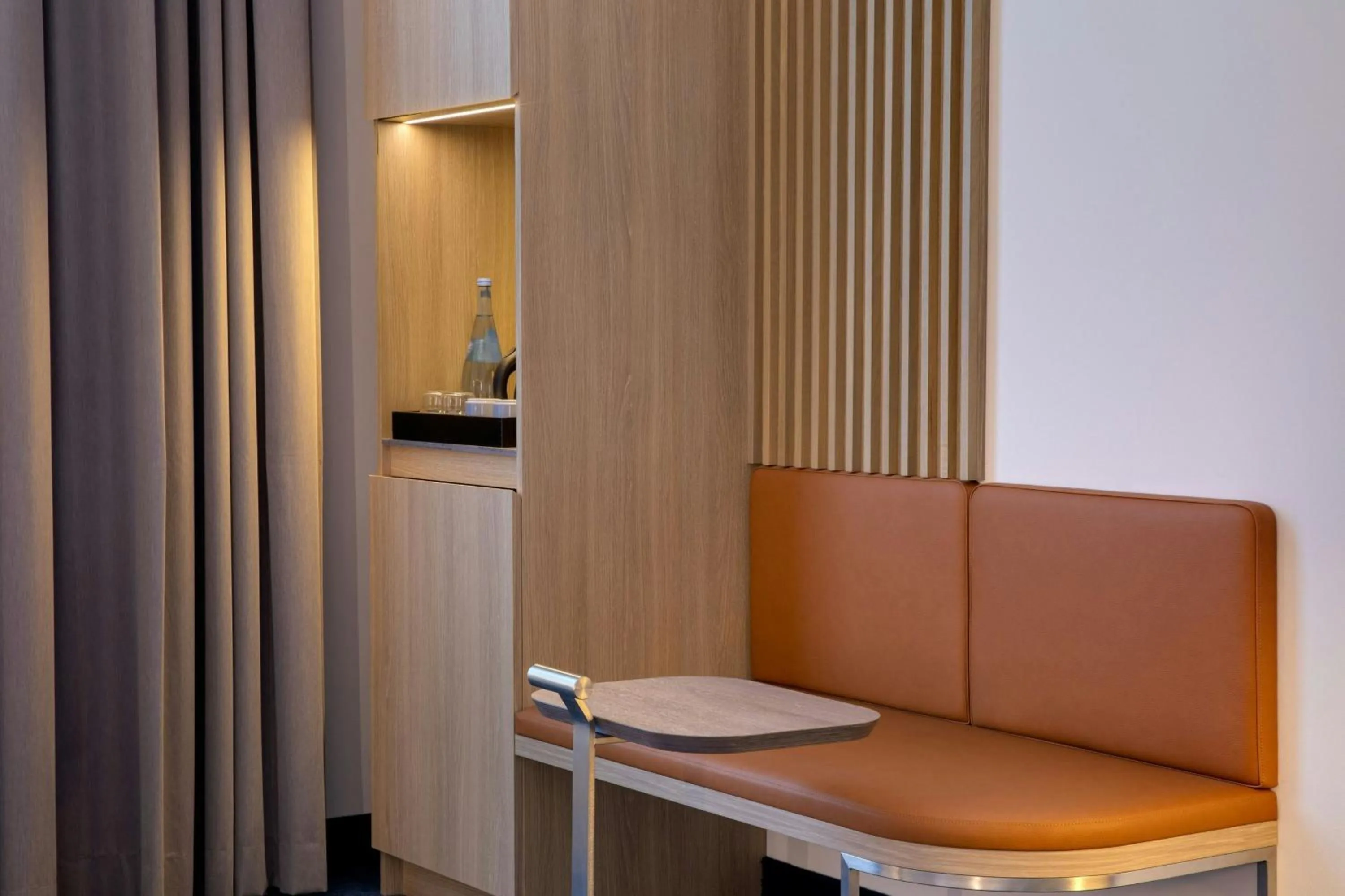 Photo of the whole room in Courtyard by Marriott Bremen