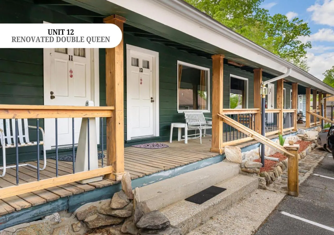 Property building in CedarWood Inn